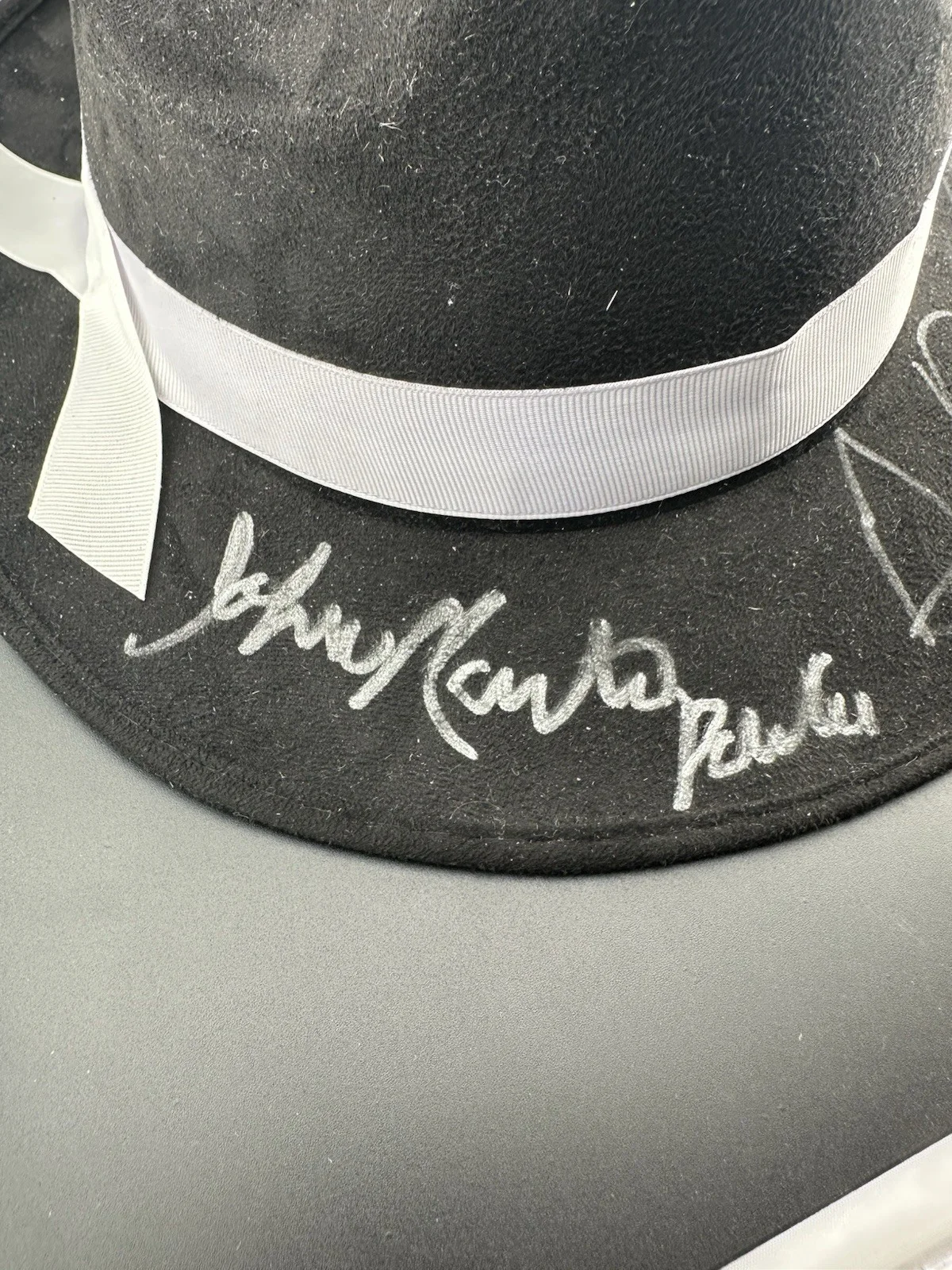 Gianni Russo — John Martino & Gianni Russo Autographed Godfather Top Hat Signed JSA, image 2