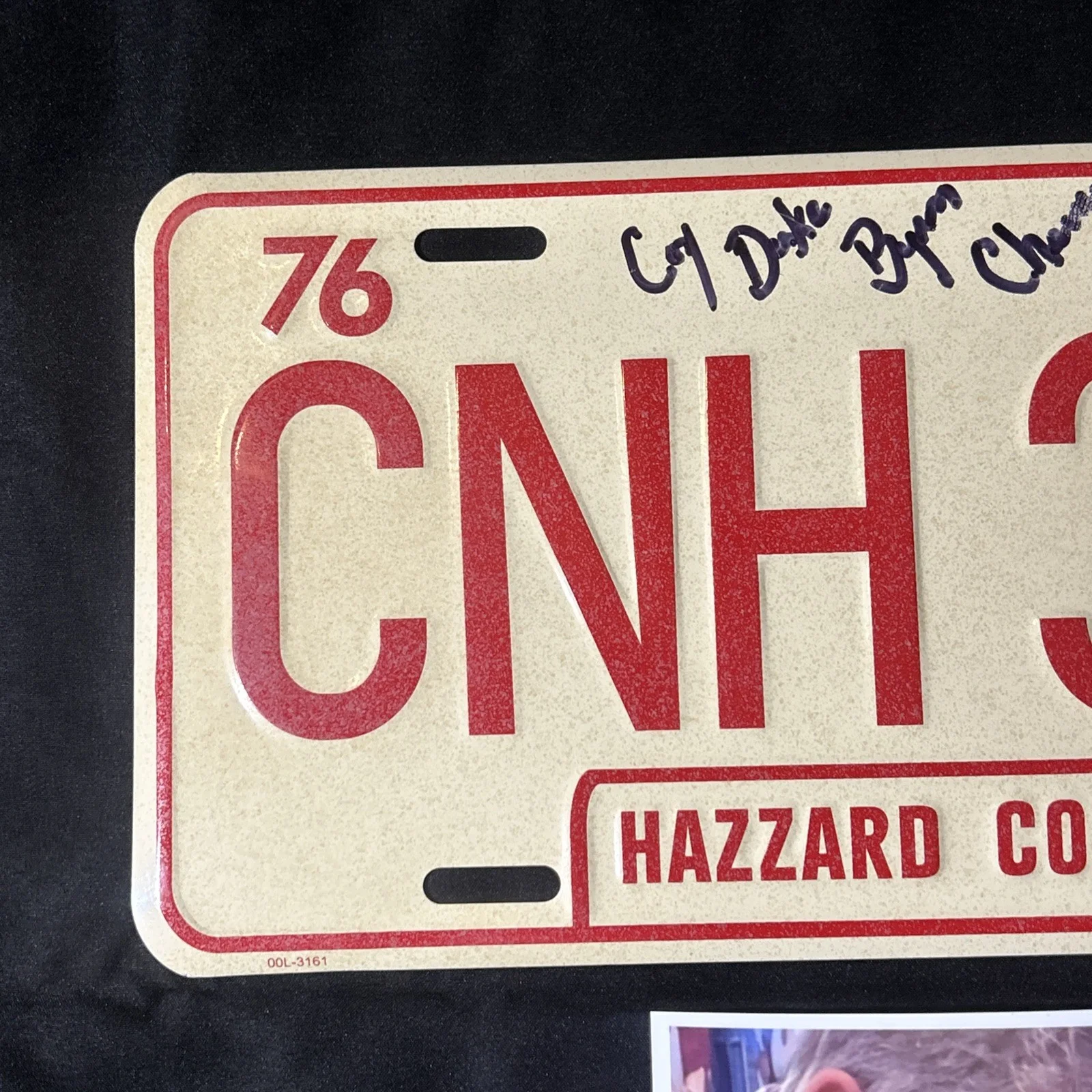 Dukes Of Hazzard Signed Autograph License Plate Byron Cherry Coy Duke CNH320, изображение 3