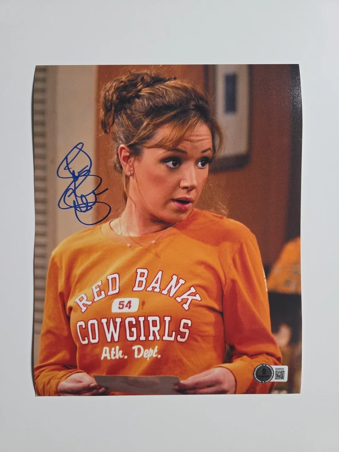 Leah Remini — Leah Remini Autographed Signed KING OF QUEENS 8x10 Photo Beckett BAS BV80535