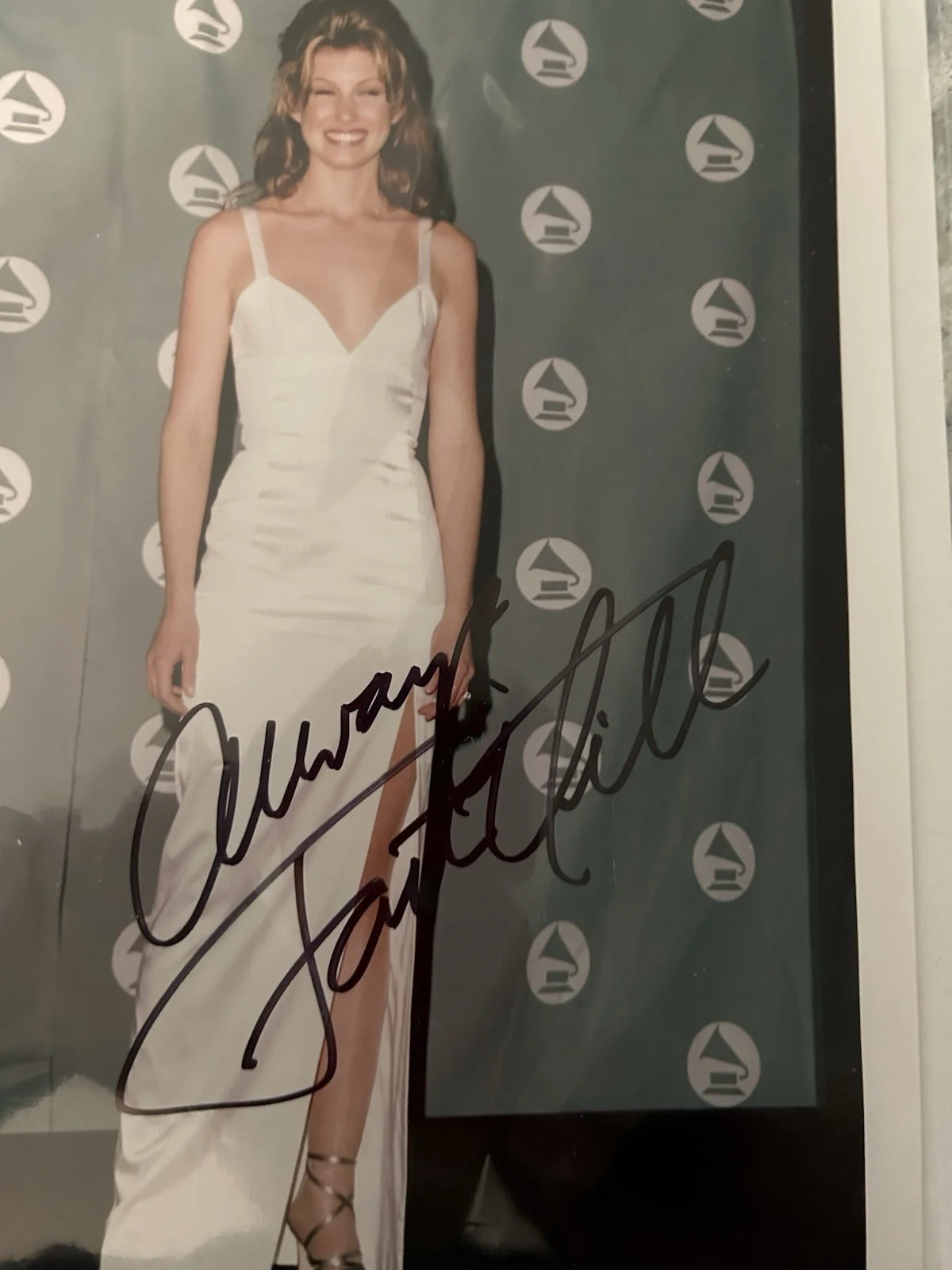 FAITH HILL Country Music Singer AUTOGRAPHED 8x10 Photo With COA, изображение 2