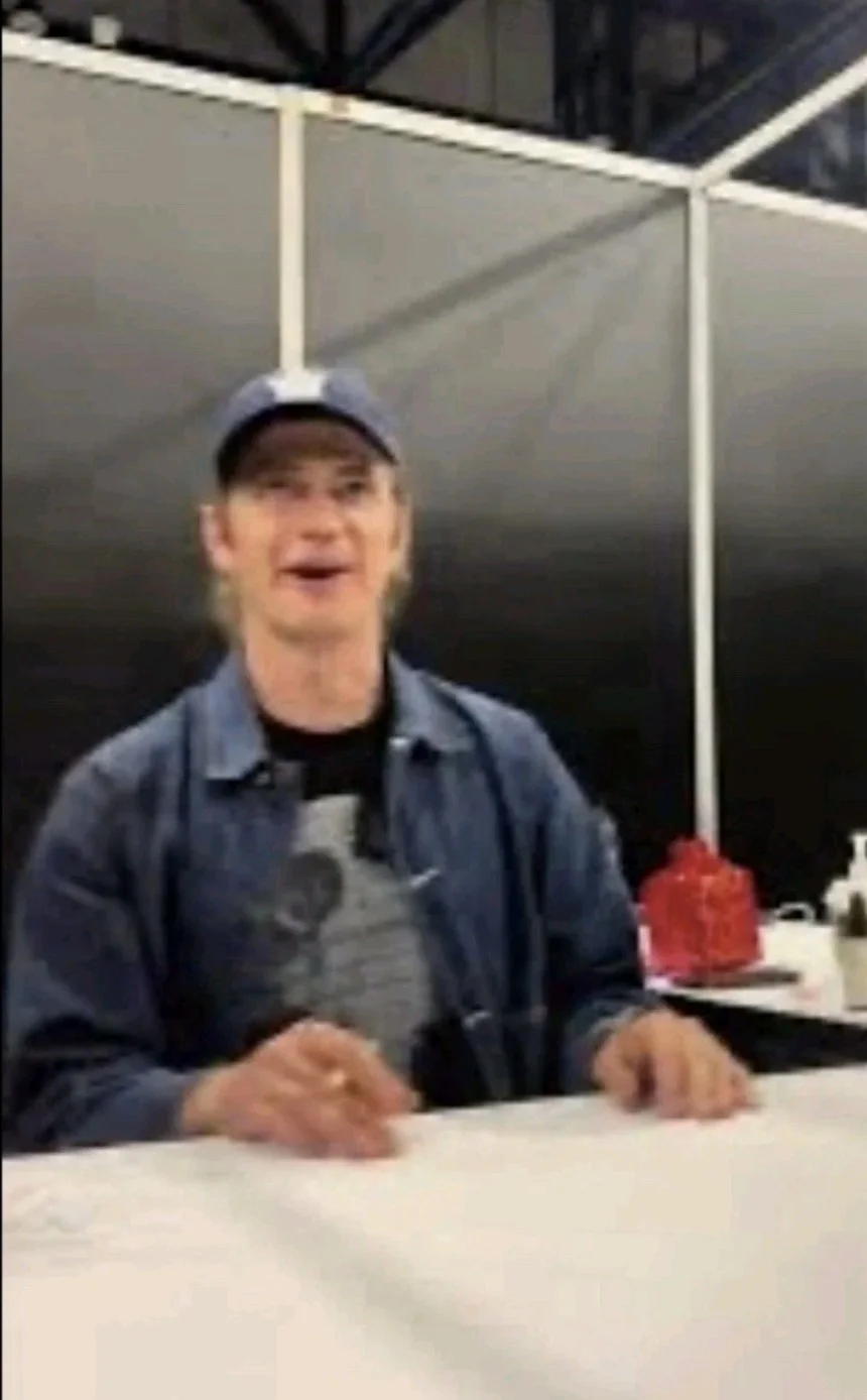 Hayden Christensen — Hayden Christensen Autograph Signed Star Wars Darth Vader 8x10 Photo, image 2