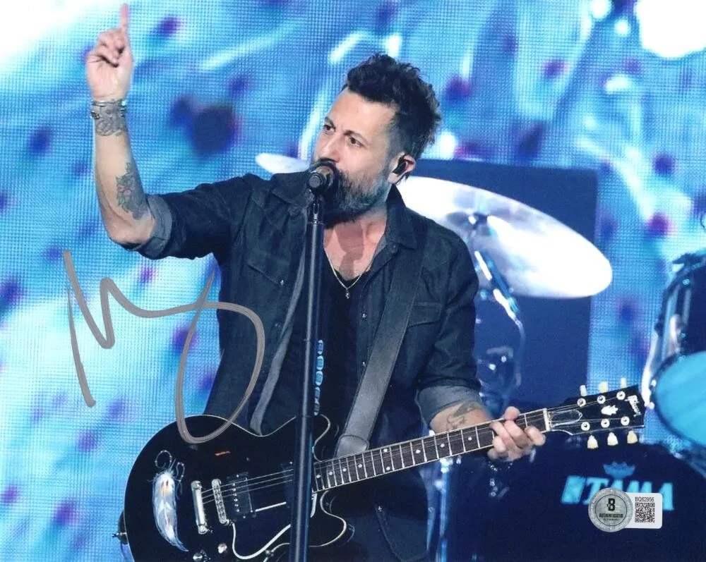 Matthew Ramsey — Matthew Ramsey Old Dominion Signed Autograph 8x10 Photo Photograph - Beckett COA