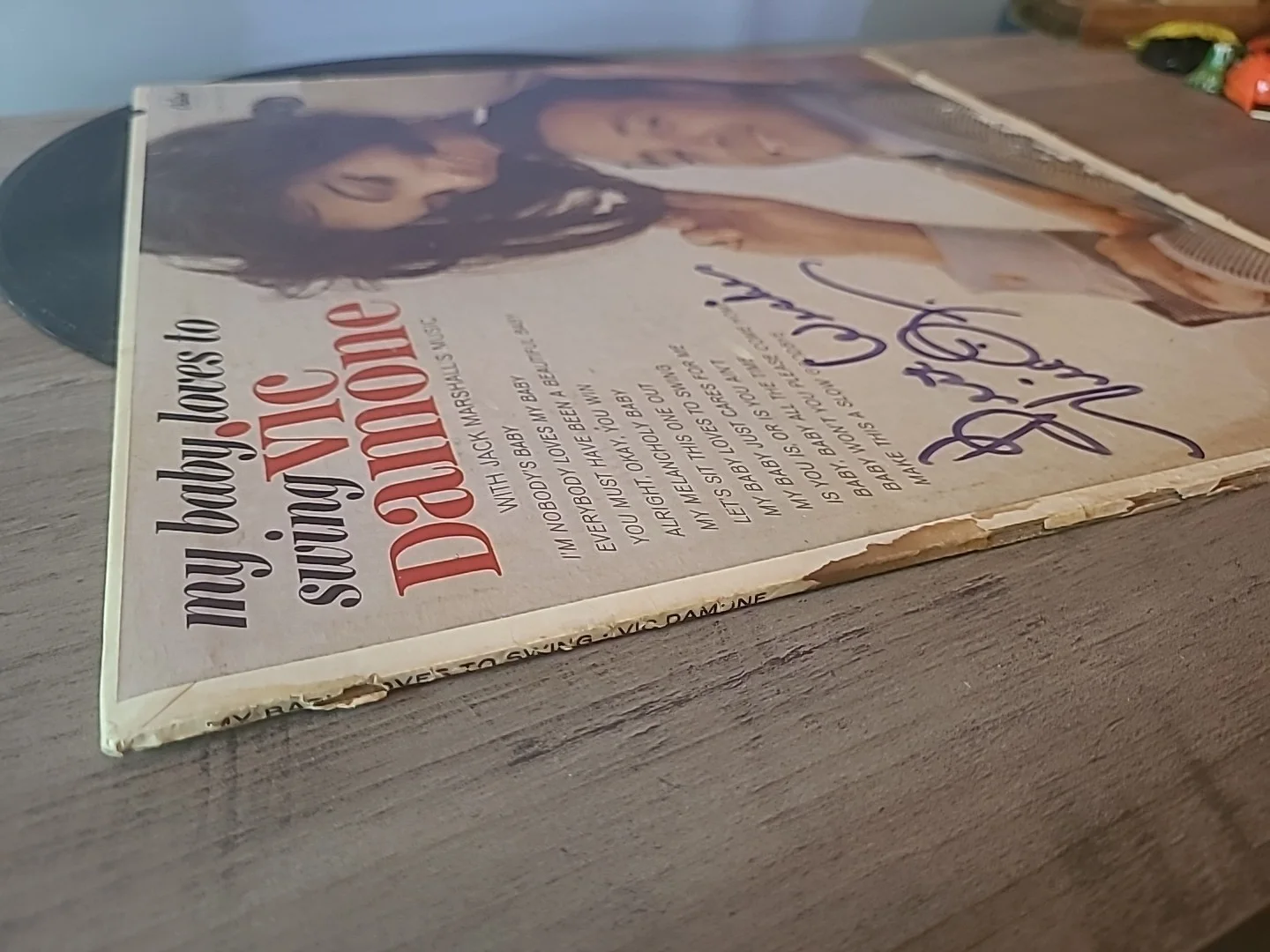 Vic Damone — VIC DAMONE Signed Record Album AUTOGRAPHED 1960s Pop, image 5