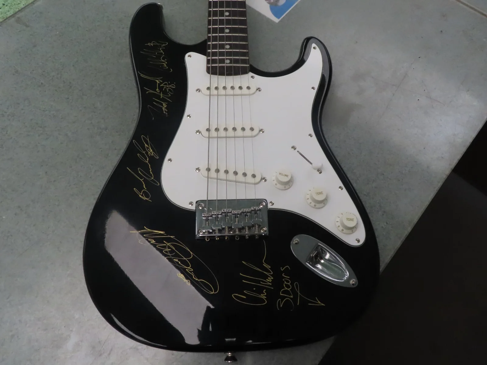 3 Doors Down Signed Fender Squier Electric Guitar, image 2