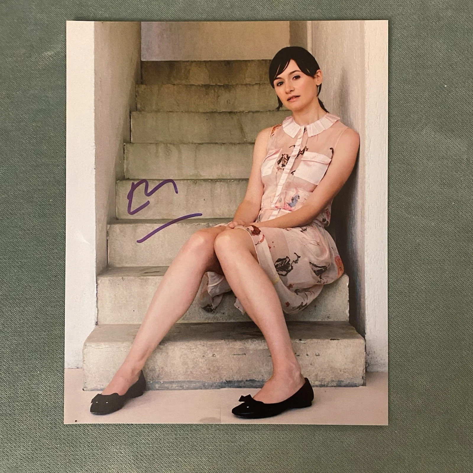 Emily Mortimer — Emily Mortimer Signed Autographed 8x10 photo With Holo COA Lovely and Amazing, изображение 2