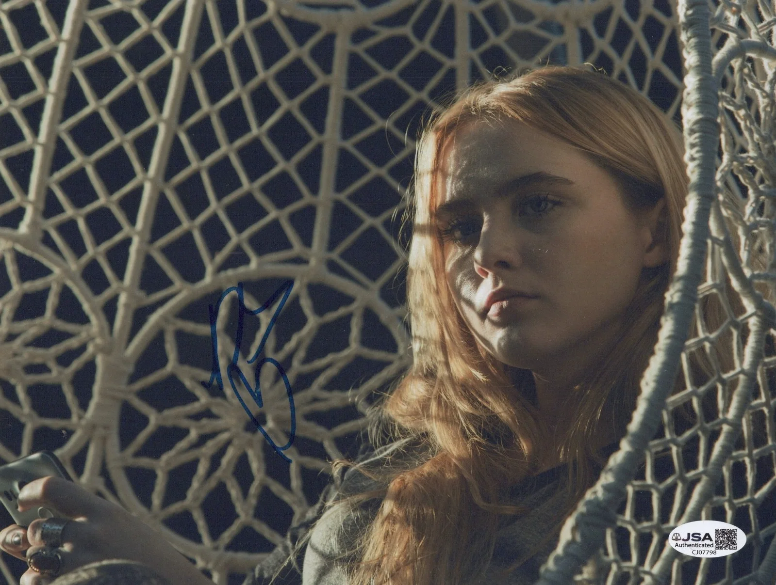 Kathryn Newton — KATHRYN NEWTON Authentic Hand-Signed "LISA FRANKENSTEIN" 8x10 Photo (JSA COA)