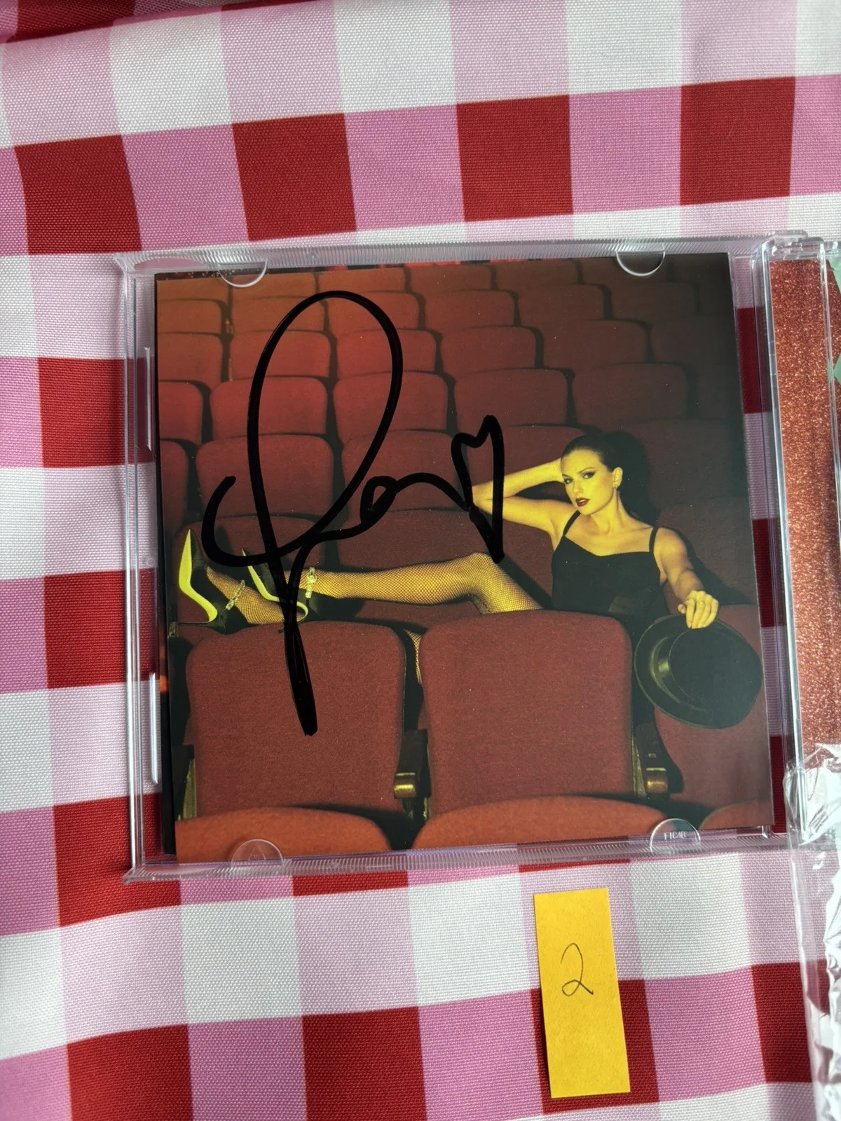 Taylor Swift’s ‘The Life of a Showgirl’ - SIGNED CD EDITION #4 - IN HAND, изображение 2