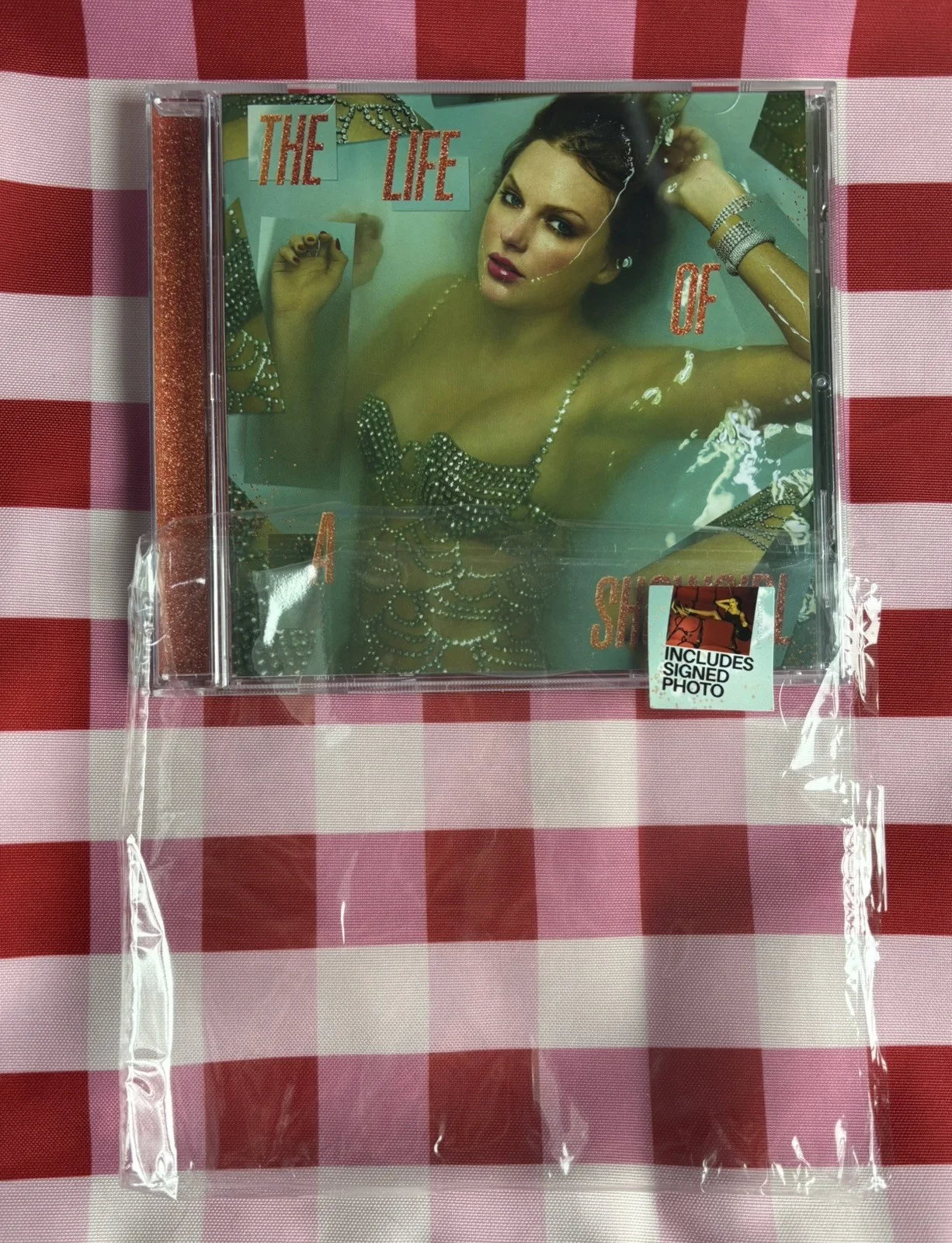 Taylor Swift’s ‘The Life of a Showgirl’ - SIGNED CD EDITION #4 - IN HAND, изображение 3