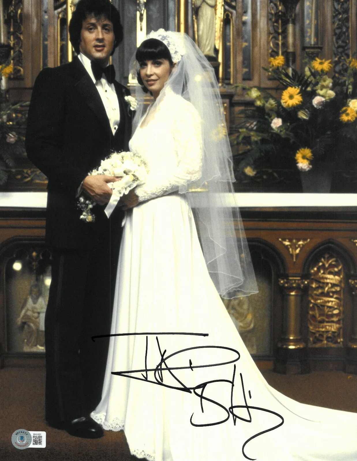 TALIA SHIRE — TALIA SHIRE SIGNED AUTOGRAPH ROCKY 11X14 PHOTO BECKETT BAS