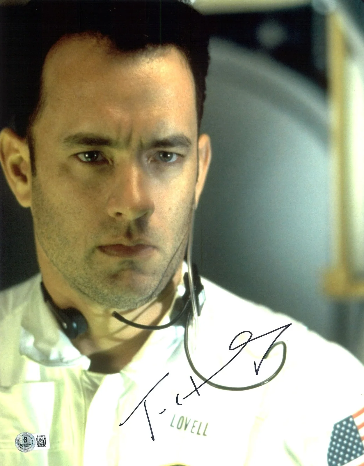 Tom Hanks — TOM HANKS SIGNED AUTOGRAPH APOLLO 13 11X14 PHOTO BAS BECKETT COA