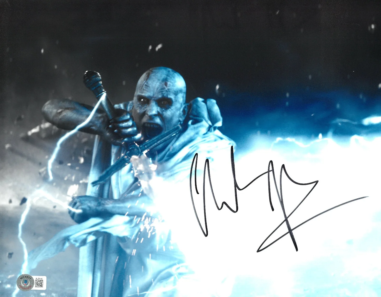 CHRISTIAN BALE — CHRISTIAN BALE SIGNED AUTOGRAPH 11X14 THOR LOVE AND THUNDER PHOTO BECKETT MARVEL