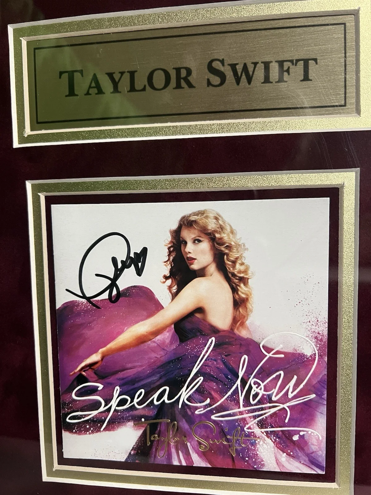 Taylor Swift Signed Speak Now CD Cover – Hand Autographed – Framed – COA, image 2