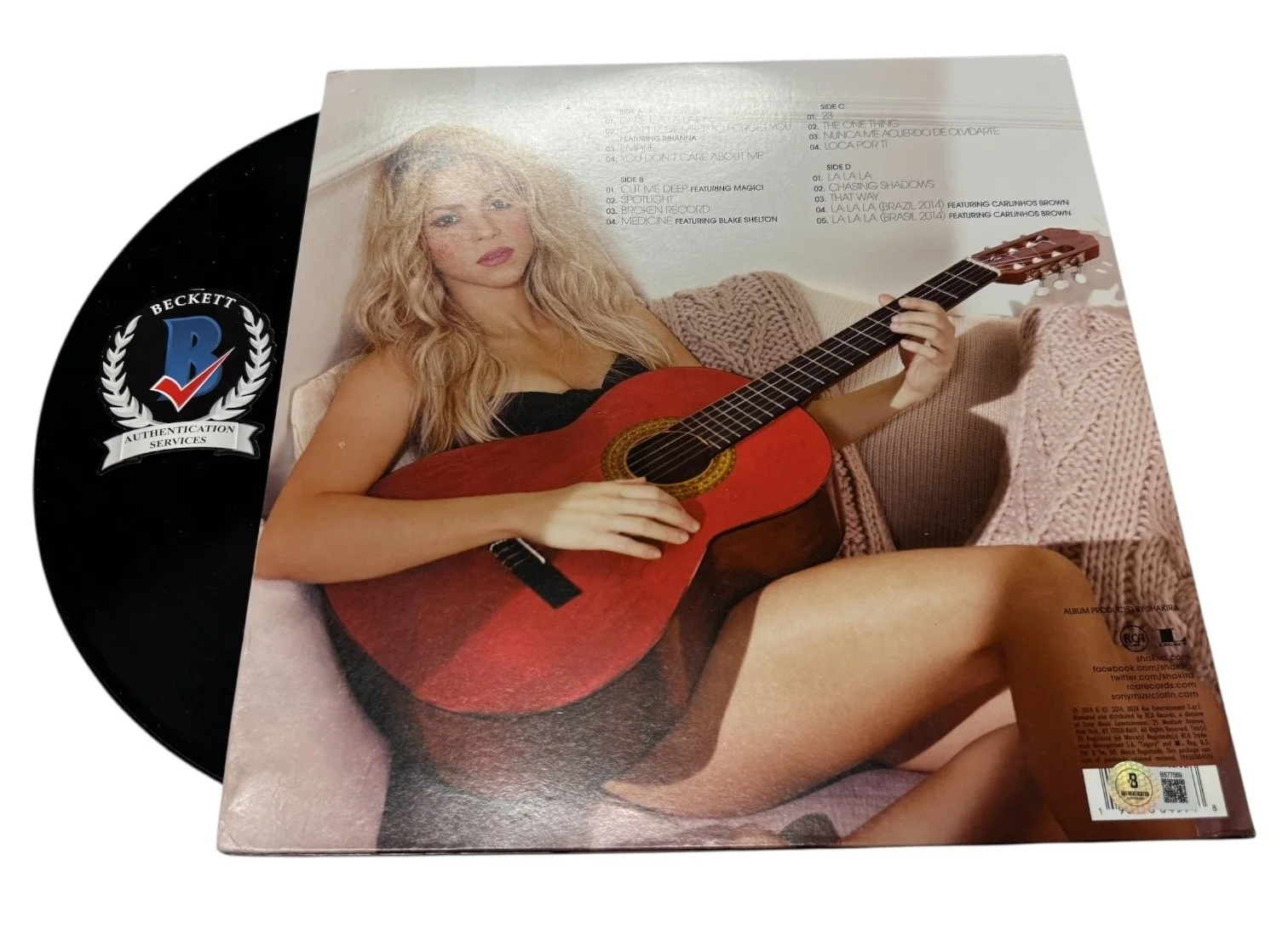SHAKIRA SIGNED AUTOGRAPH ALBUM LP VINYL BAS BECKETT, изображение 2
