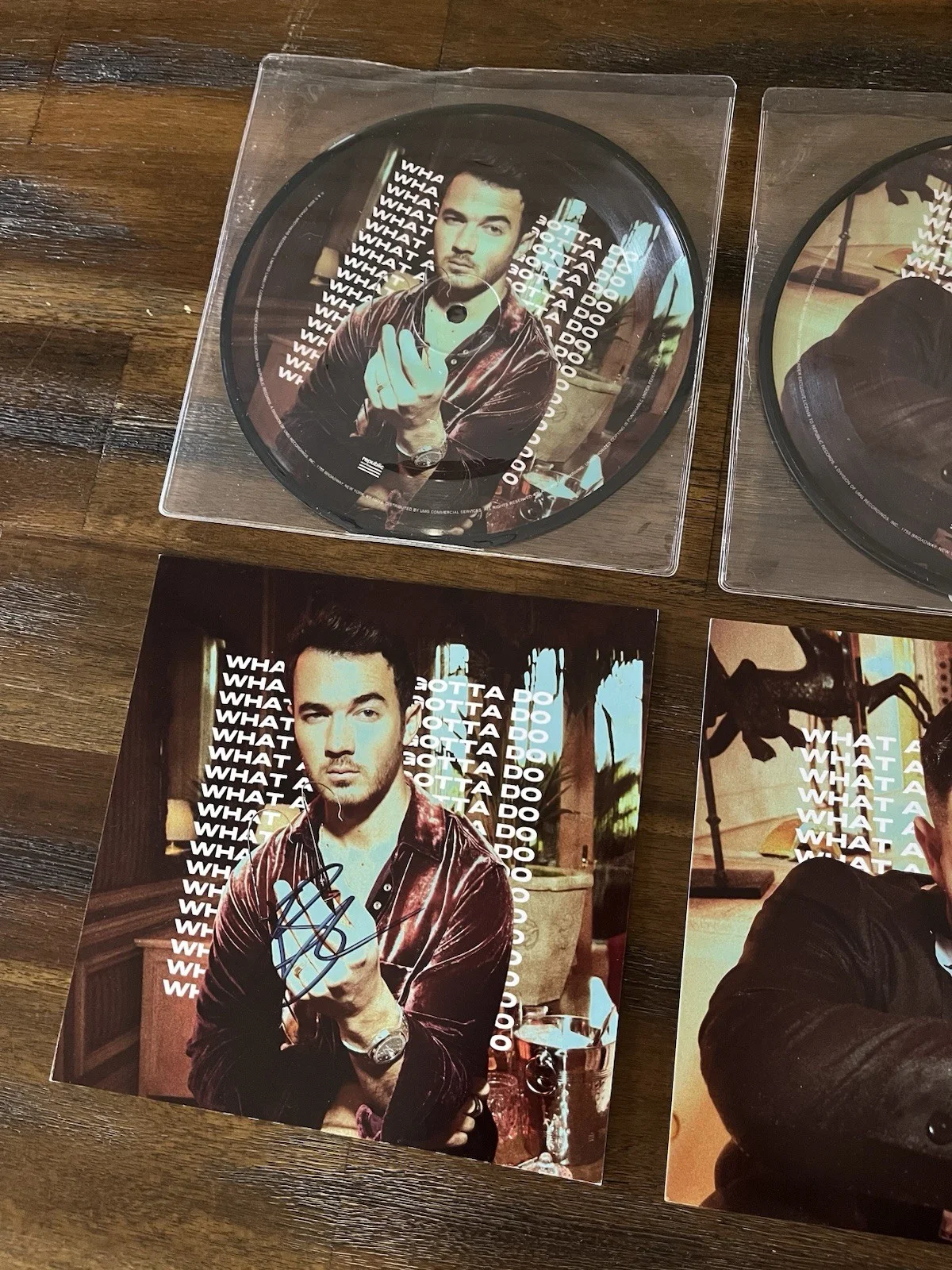 Jonas Brothers signed What A Man Gotta Do 7” Picture Disc Vinyl FULL SET, изображение 4