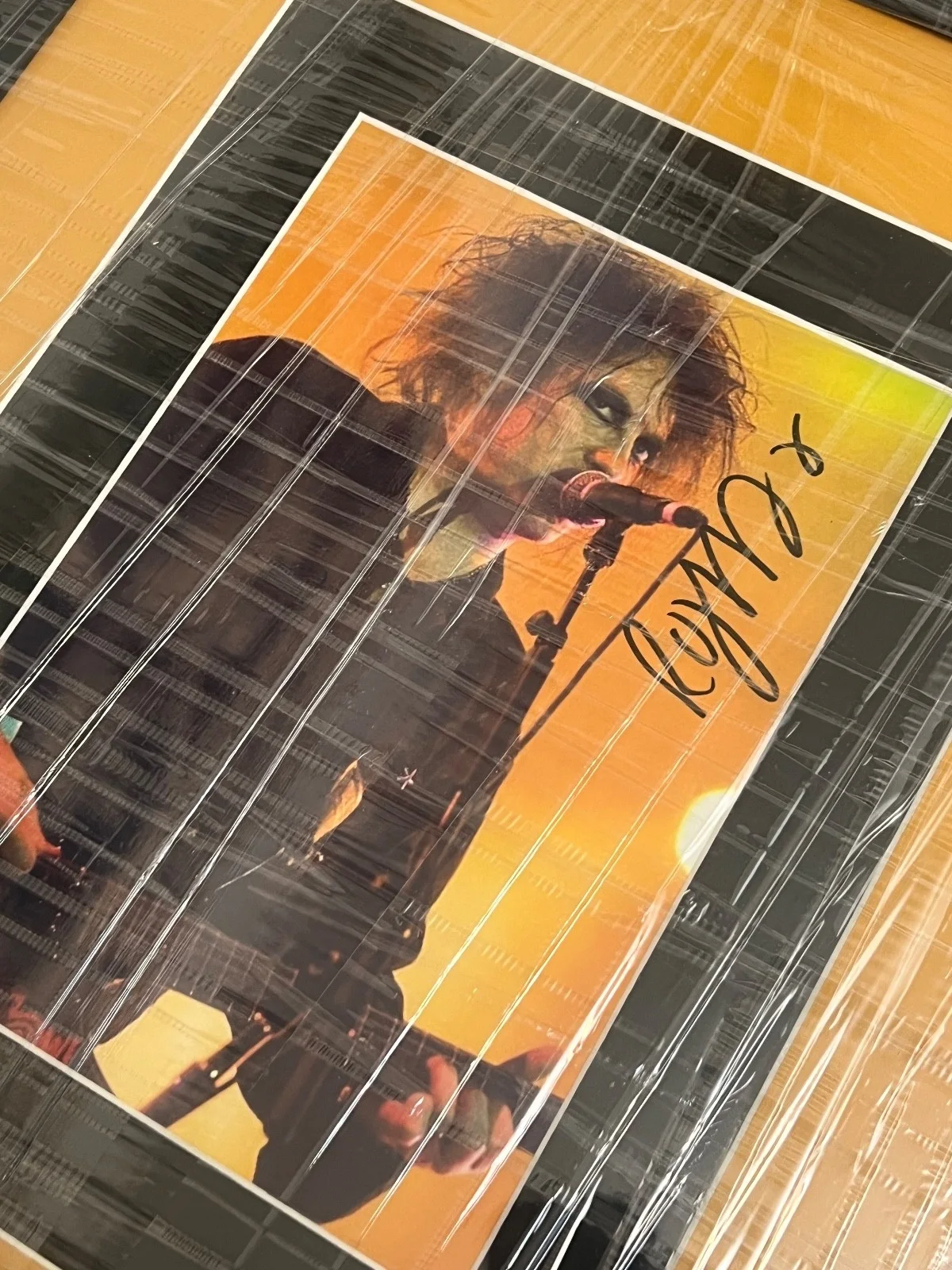 Robert Smith Autograph Authenticated, image 2