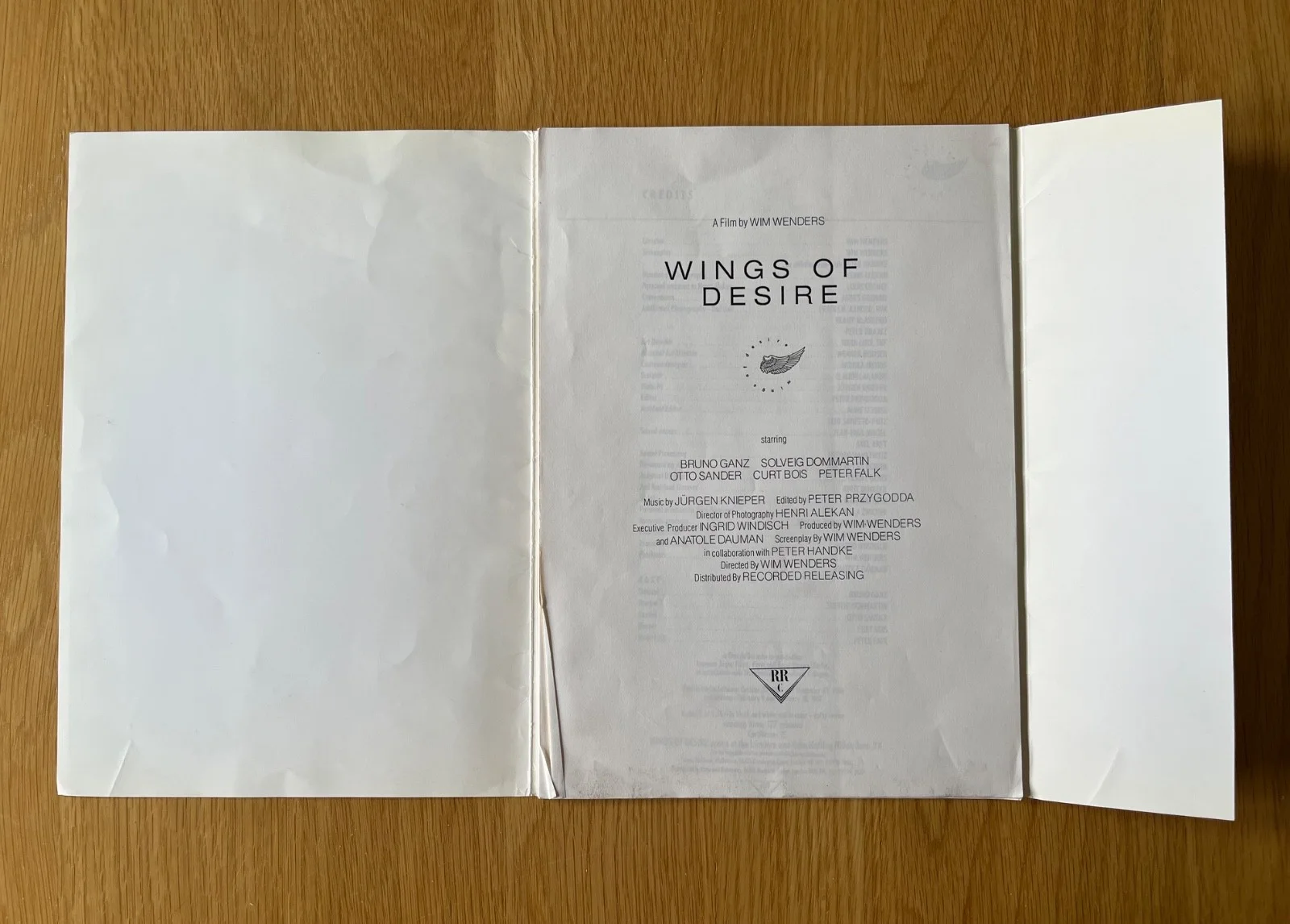 WINGS OF DESIRE PRESS KIT, image 3