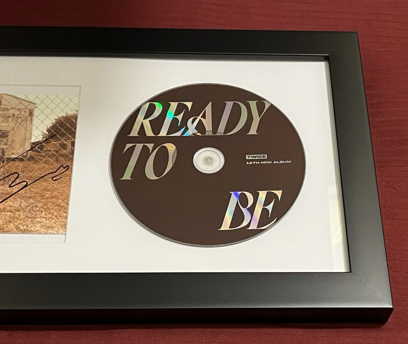 CHAEYOUNG OF TWICE SIGNED & FRAMED READY TO BE CD DISPLAY AUTOGRAPH COA KPOP A, изображение 4