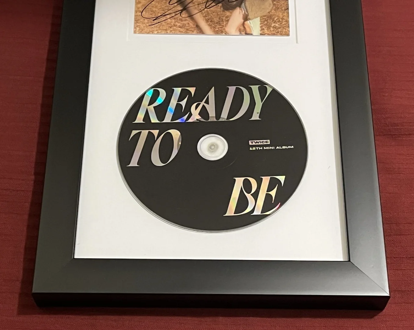 SANA OF TWICE SIGNED & FRAMED READY TO BE CD DISPLAY NICE AUTOGRAPH COA KPOP B, изображение 4