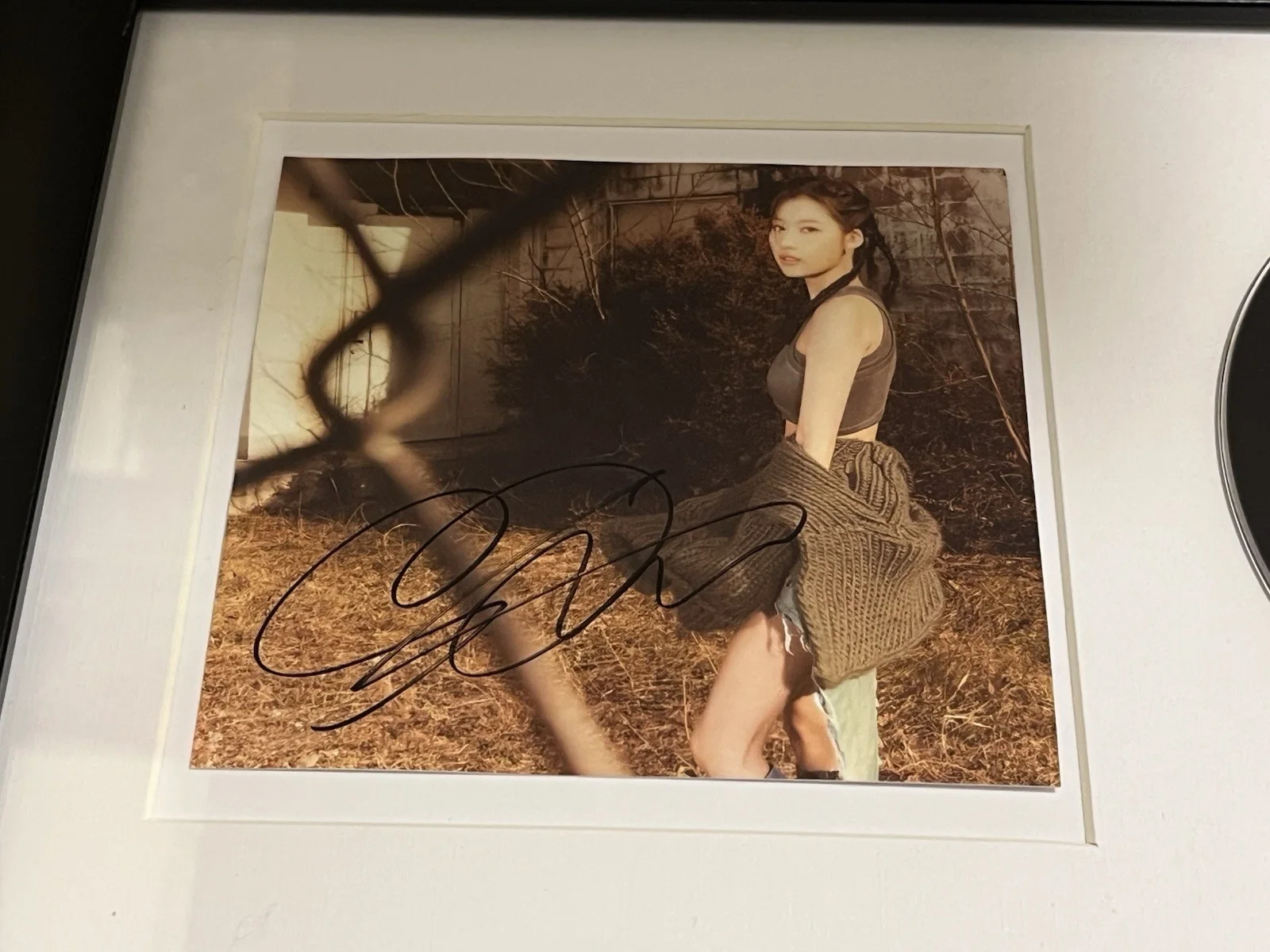 SANA OF TWICE SIGNED & FRAMED READY TO BE CD DISPLAY NICE AUTOGRAPH COA KPOP A, изображение 5