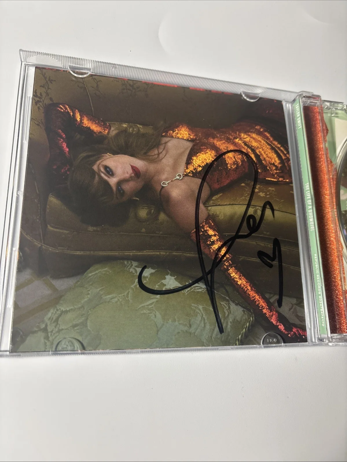 RARE Taylor Swift Long Heart Signed CD The Life of a Showgirl Photo 2, изображение 3