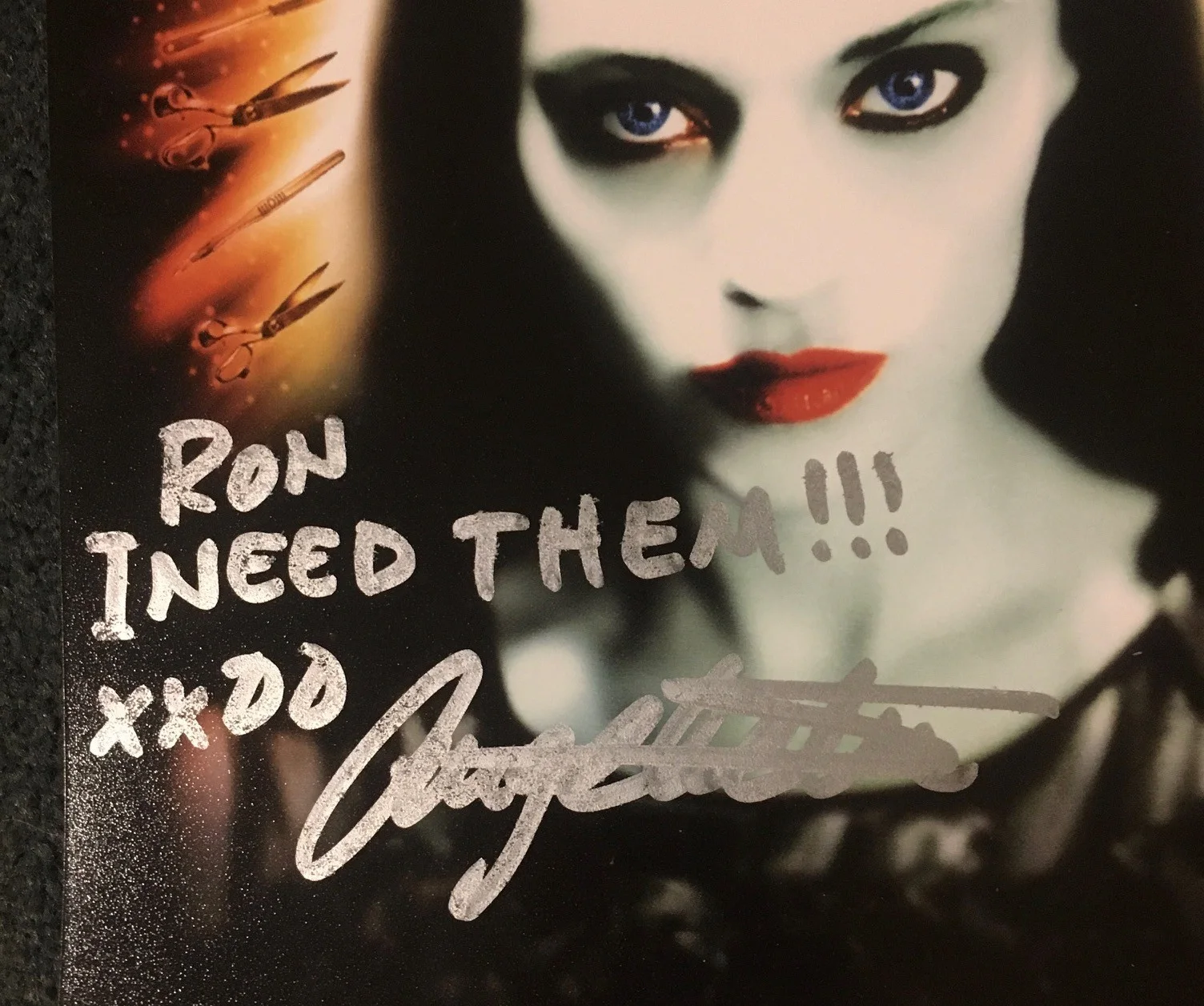 Angela Bettis — SUPER SEXY bad girl! ANGELA BETTIS AUTOGRAPHED photo! Lucky McKee's MAY! HORROR!, изображение 2