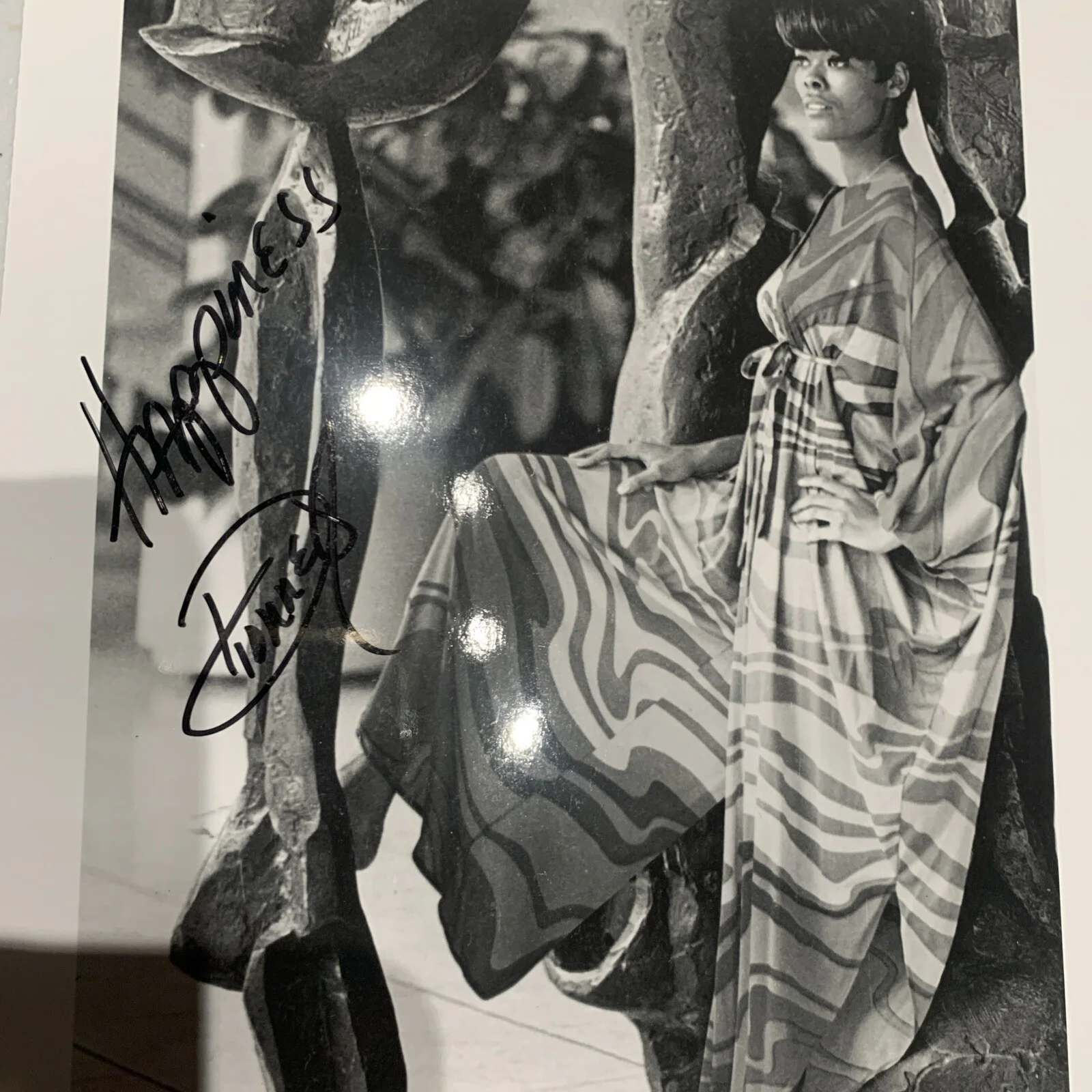 Dionne Warwick Signed Autographed 8X10 Photo JSA COA, image 2