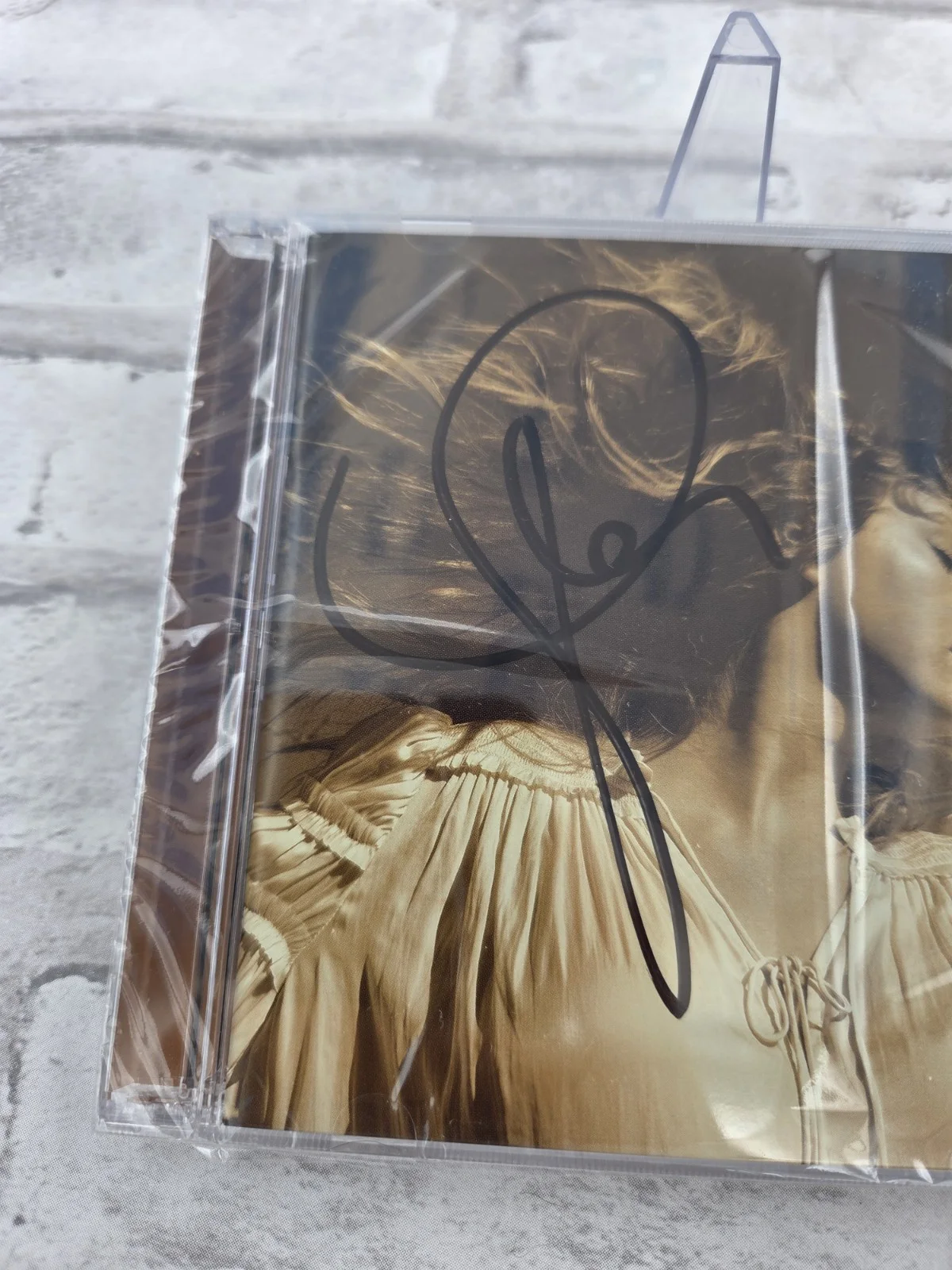 Taylor Swift Fearless (Taylor's Version) Signed Autograph CD - BRAND NEW SEALED, изображение 2