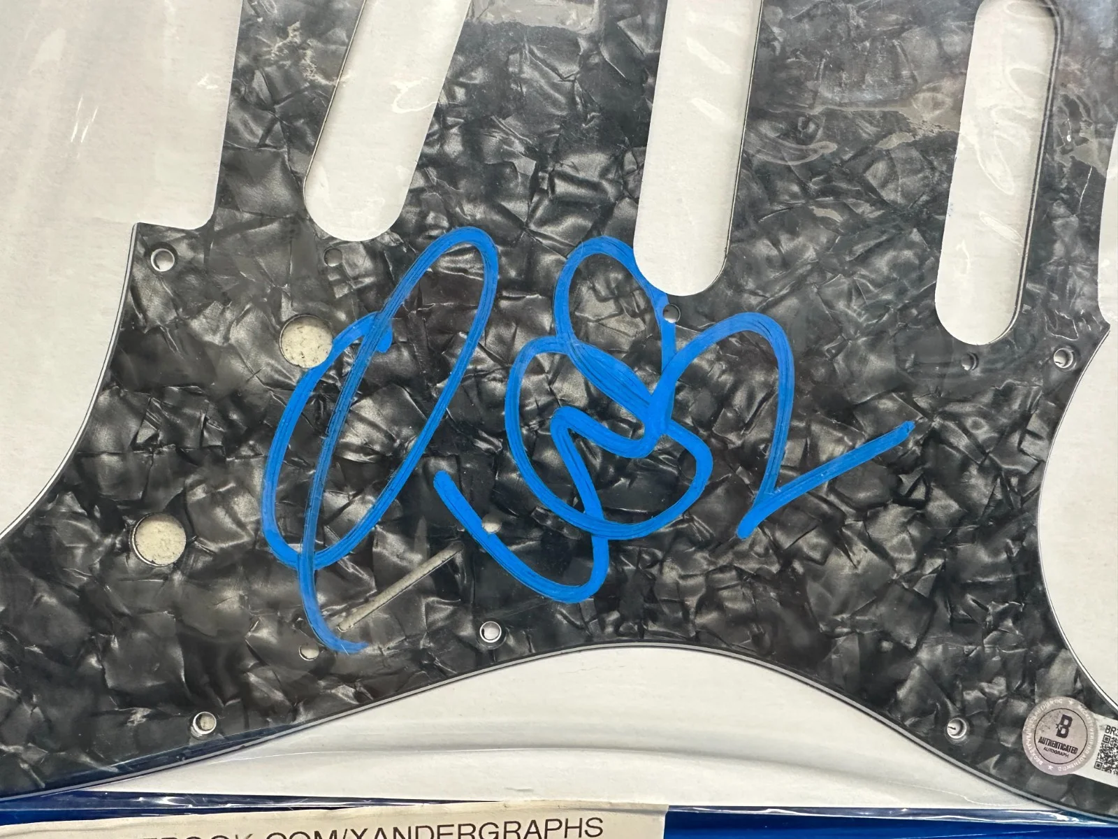 VANILLA ICE RAPPER SIGNED AUTOGRAPHED STRAT GUITAR PICK GUARD-BECKETT BAS COA, image 2