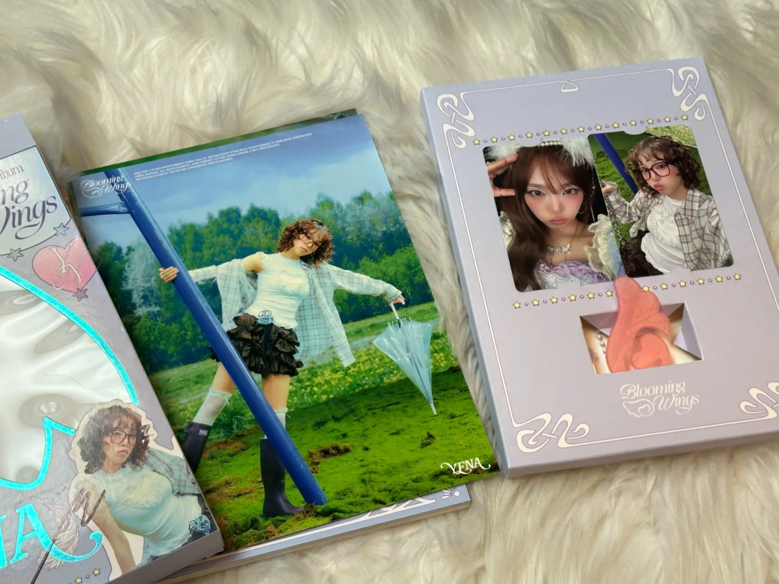 YENA - Autograph(Signed) PROMO ALBUM, image 3