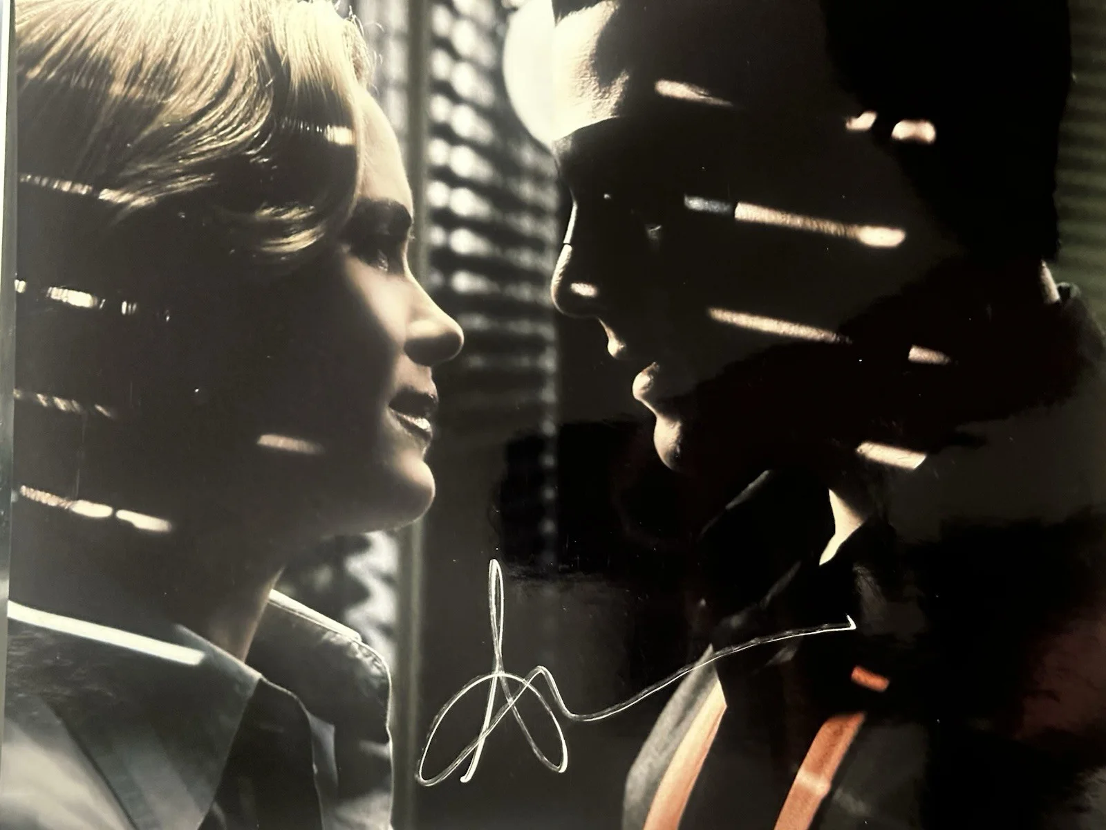 Sarah Paulson — Sarah Paulson signed The Spirit 8x10 photo In Person., изображение 2
