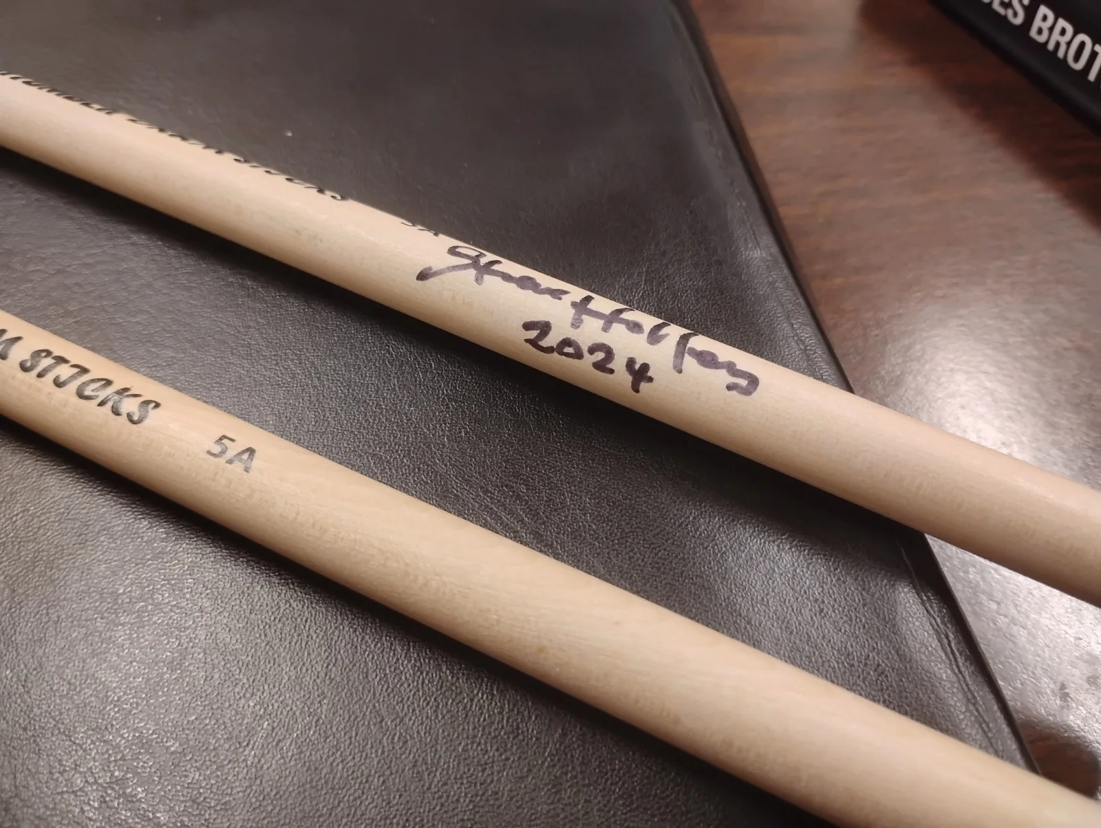 STEVE HOLLEY SIGNED DRUM STICK WINGS PAUL MCCARTNEY PROOF, image 3