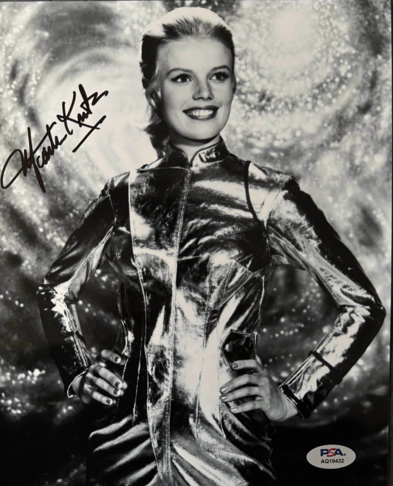 Marta Kristen — Marta Kristen Signed 8x10 Photo Autographed Lost In Space Judy PSA/DNA COA