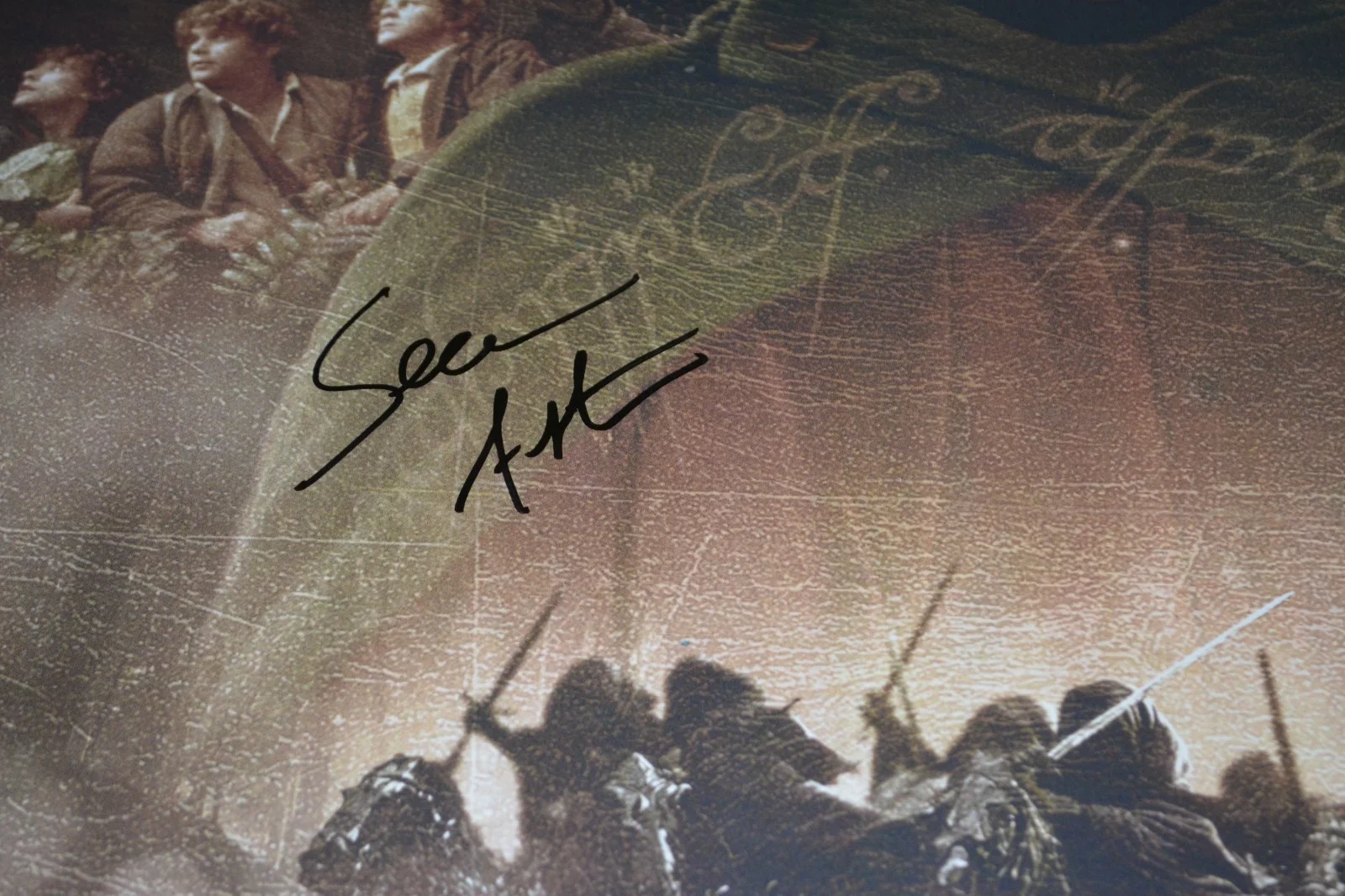 Sean Astin — Sean Astin The Lord of the Rings Autographed Poster Fanatics Authentic, изображение 2