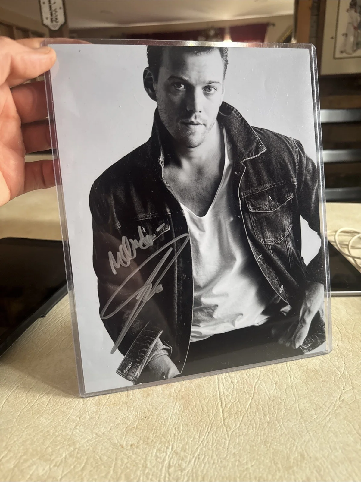Jake Abel — Signed Jake Abel Picture, image 5