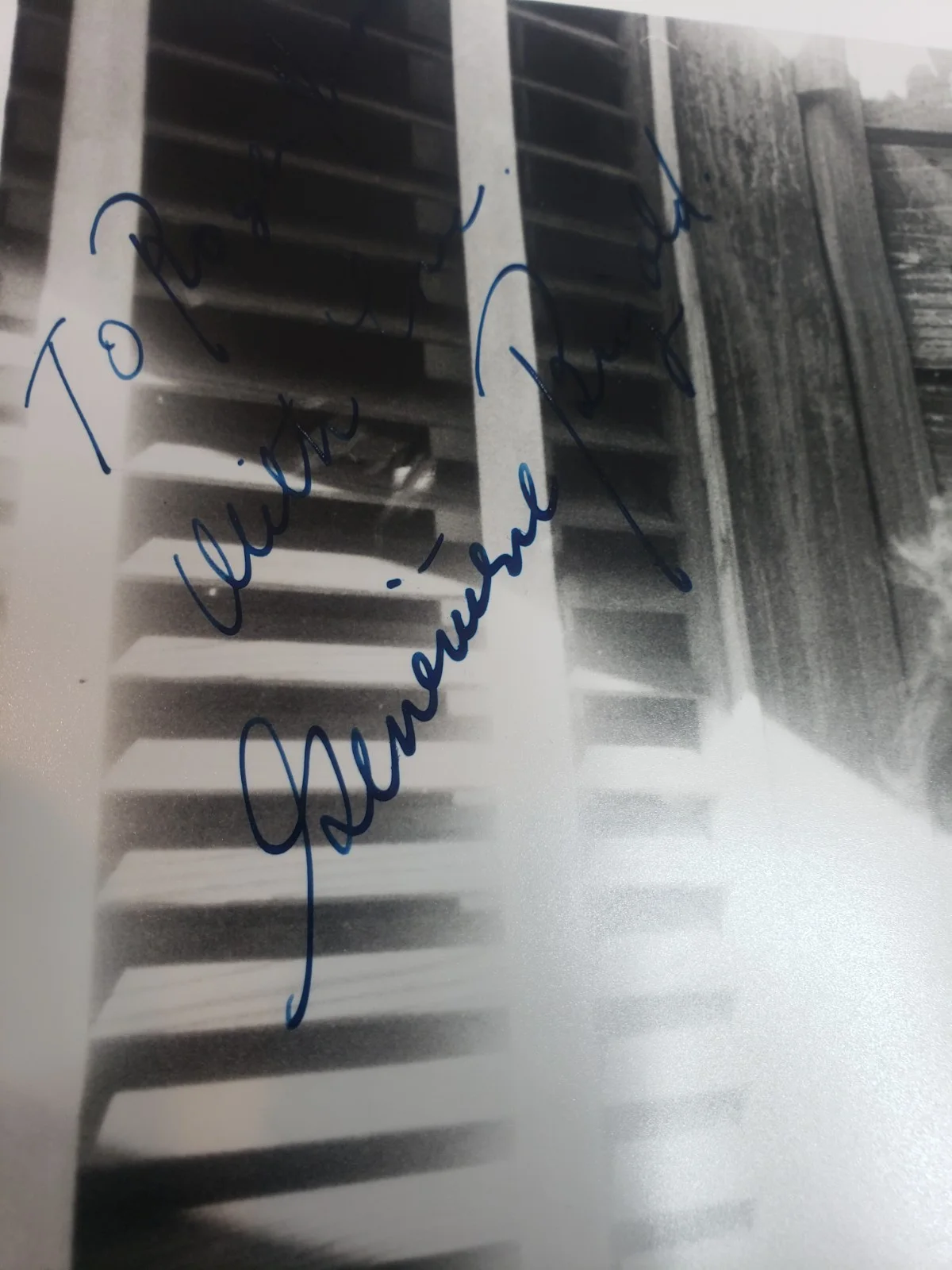Genevieve Bujold — GENEVIEVE BUJOLD SIGNED PHOTO French Actress AUTOGRAPH Dead Ringers, Obsession, изображение 2