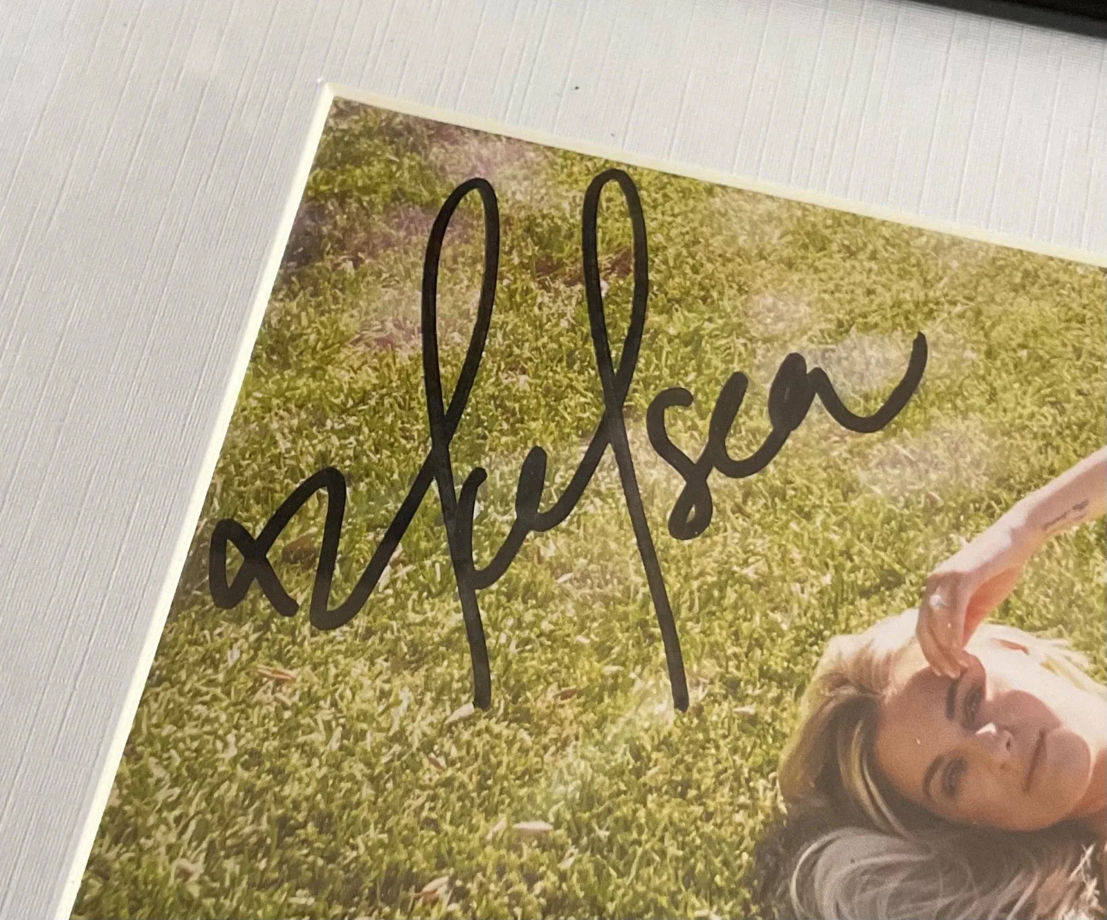 Kelsea Ballerini Signed Autograph Kelsea Country Music CD Framed JSA COA, image 2