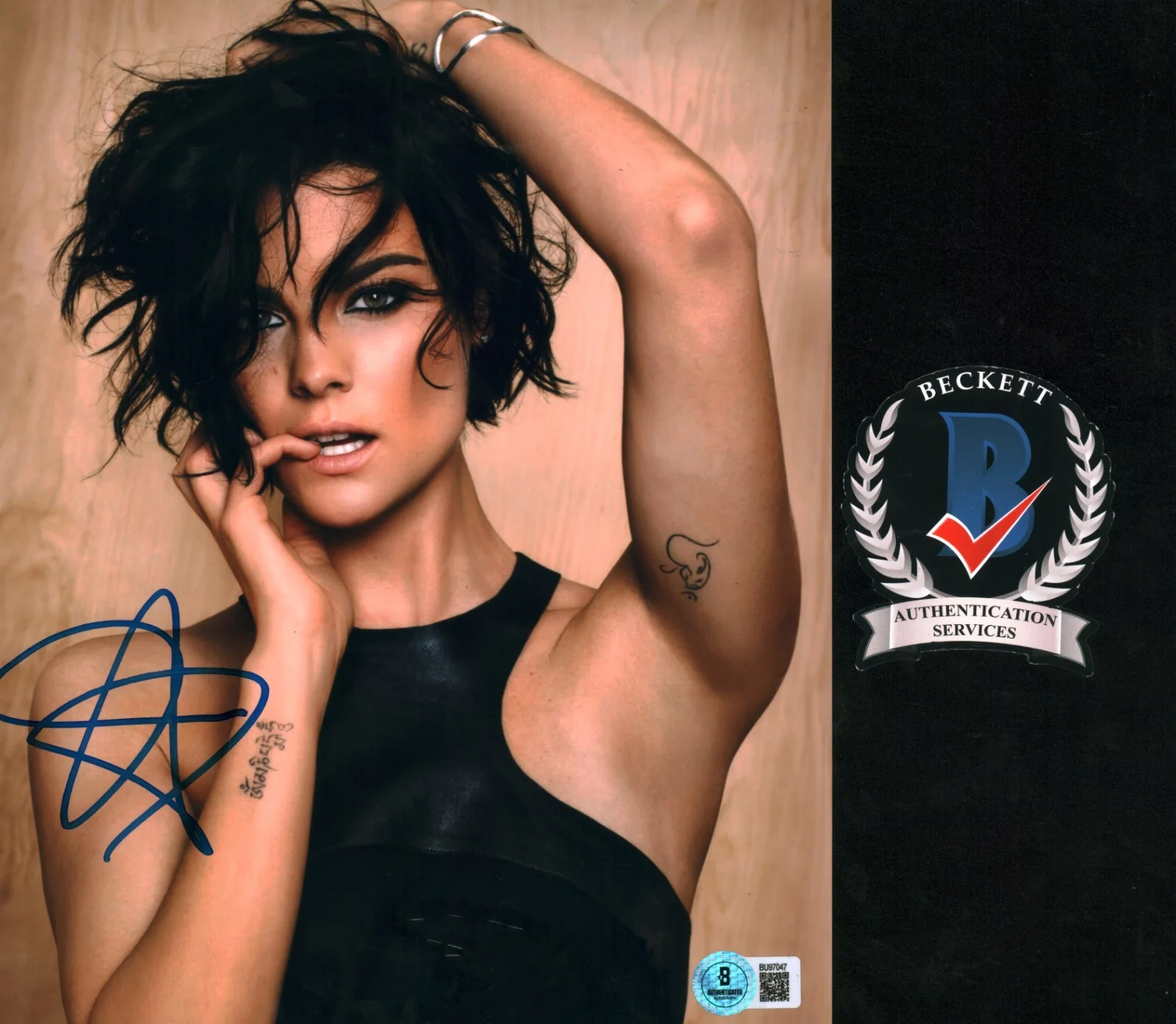 Jaimie Alexander — JAIMIE ALEXANDER SIGNED BEAUTIFUL BRUNETTE BOMBSHELL 8X10 PHOTO BECKETT BAS COA
