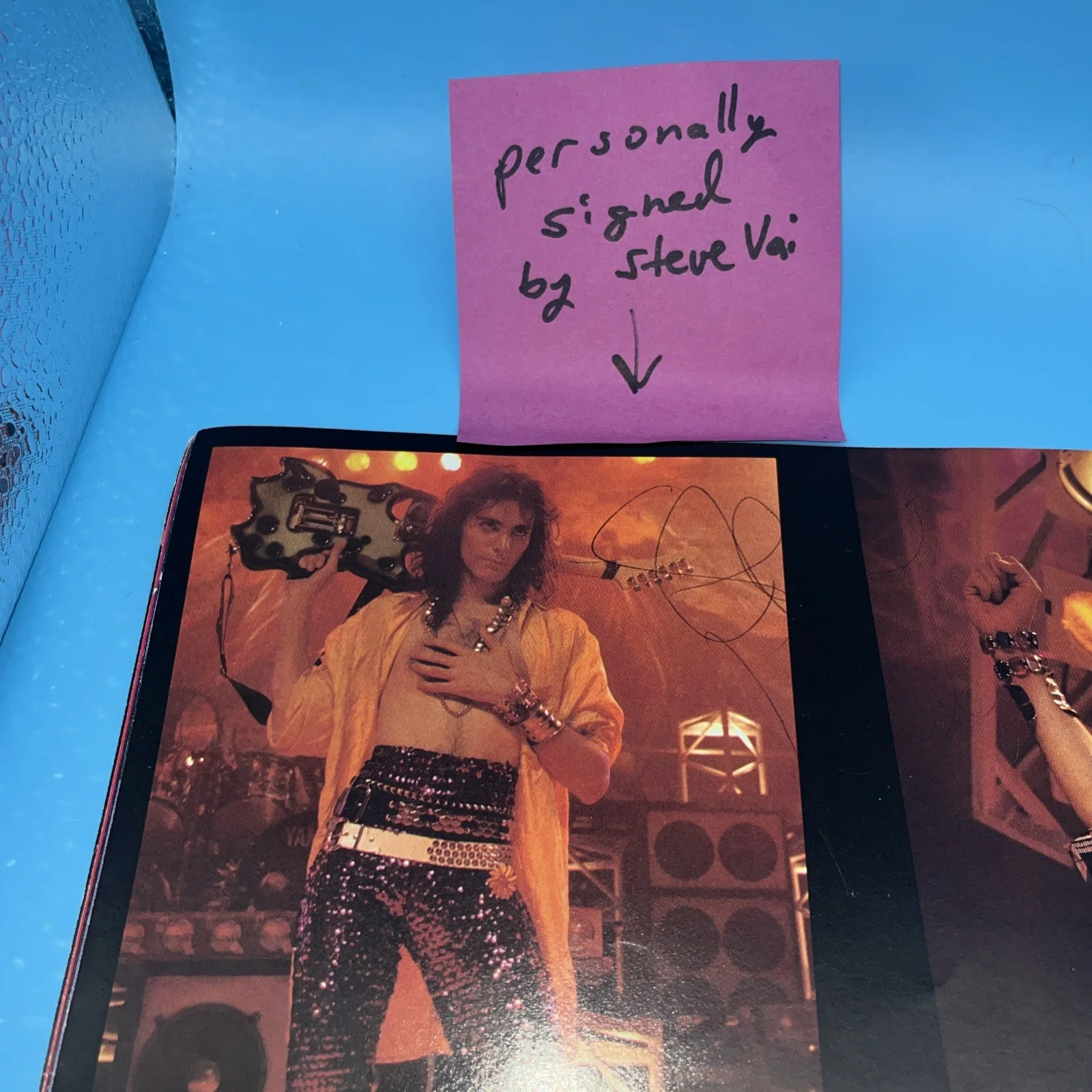Steve Vai — Van Halen The World Tour David Lee Roth Program Steve Vai Autographed Guitarist, image 2