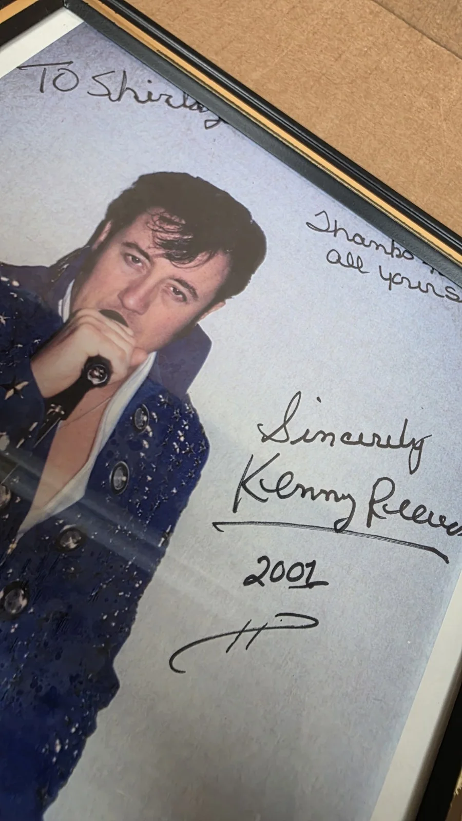 Framed Autographed Photo of Elvis Tribute Artist Kenny Reeves + Show Flyer (2007, изображение 3
