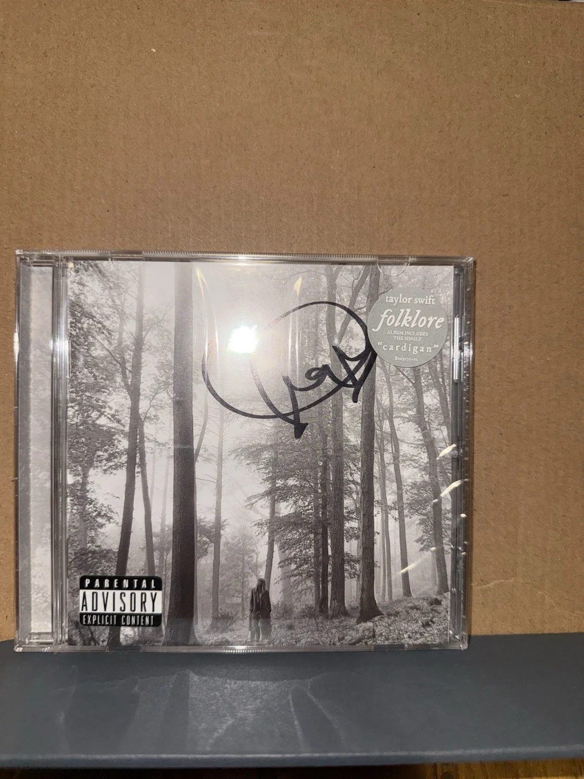 Taylor Swift Folklore CD Signed Sealed with Heart Signature, image 3
