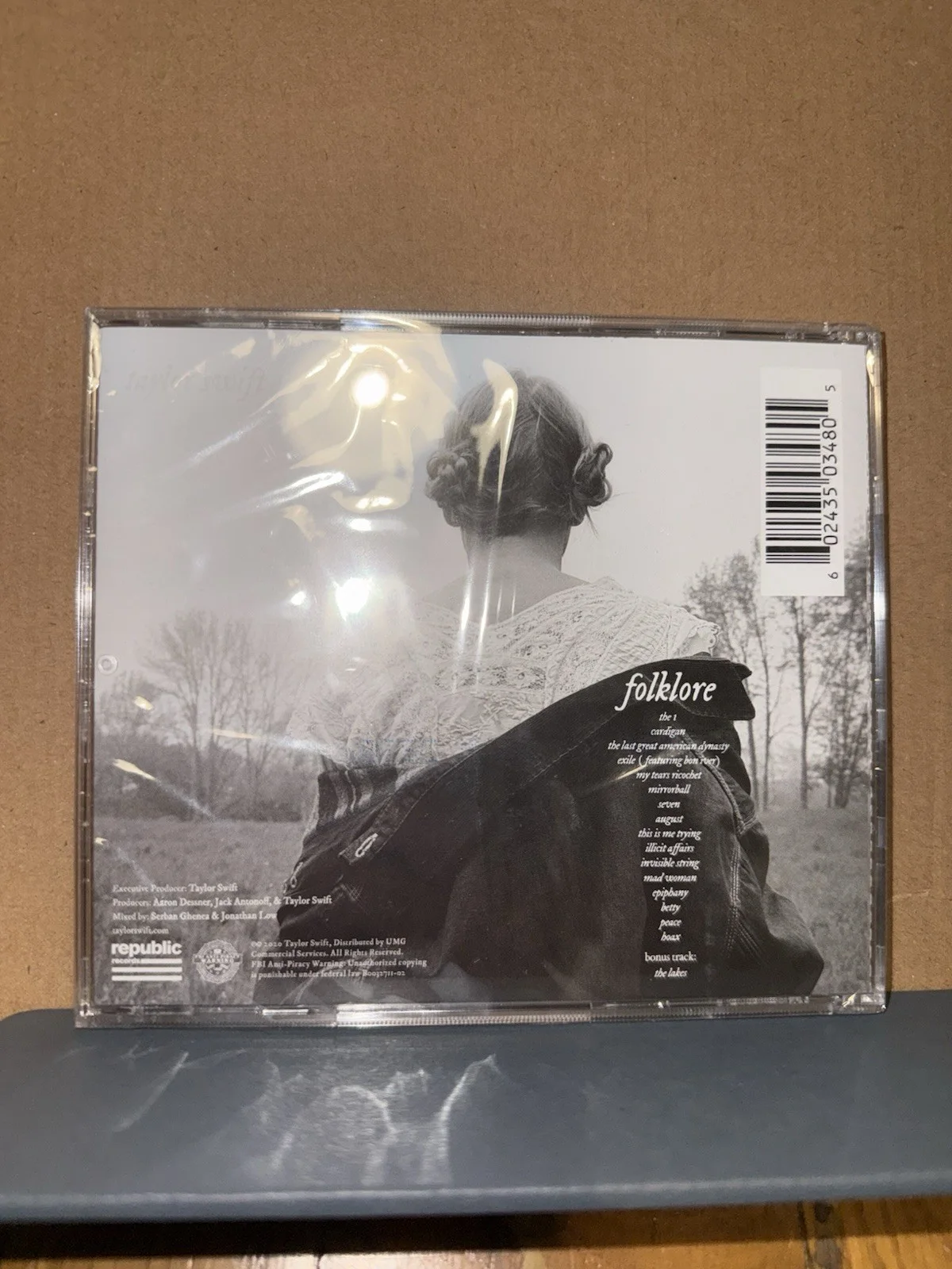 Taylor Swift Folklore CD Signed Sealed with Heart Signature, image 4