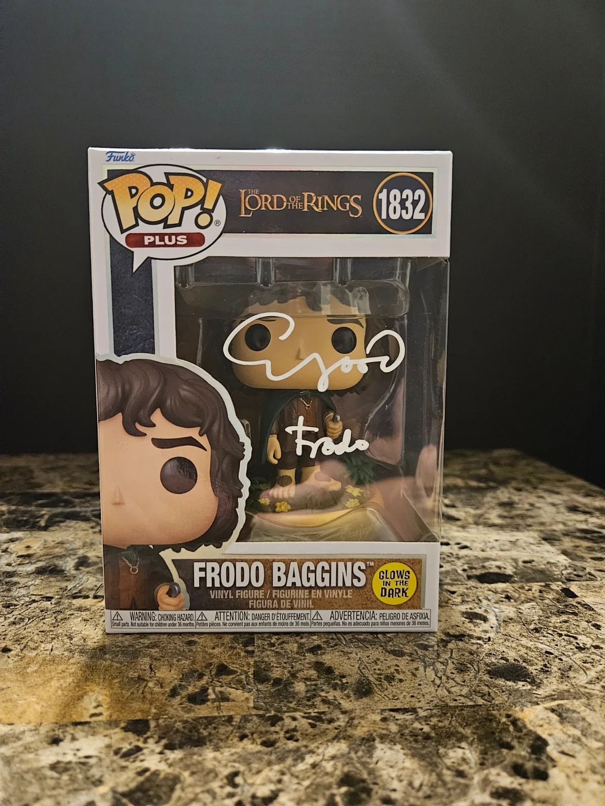 Elijah Wood — Elijah Wood Signed Autographed Lord of the Rings Frodo Baggins Funko Pop BAS