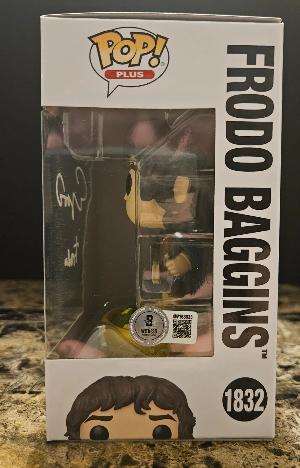 Elijah Wood — Elijah Wood Signed Autographed Lord of the Rings Frodo Baggins Funko Pop BAS, изображение 2