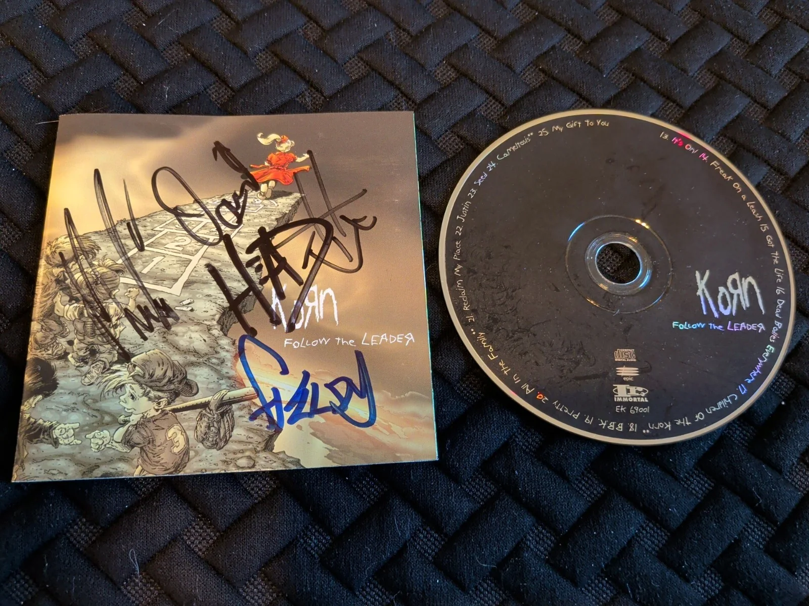 Korn - Follow The Leader Signed by All Original Members CD Autographed Album, изображение 4