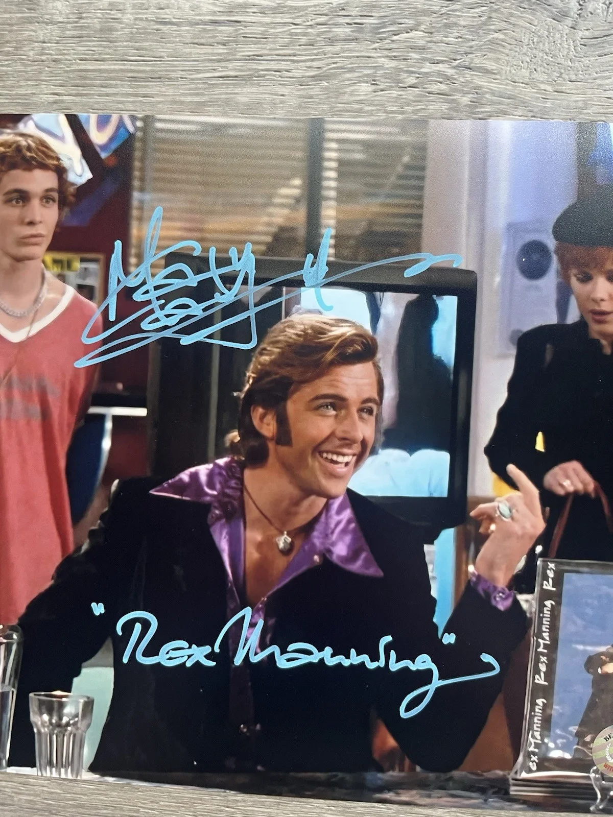Maxwell Caulfield — Maxwell Caulfield Signed Rex Manning 8x10 Photo Beckett COA Empire Records, изображение 3