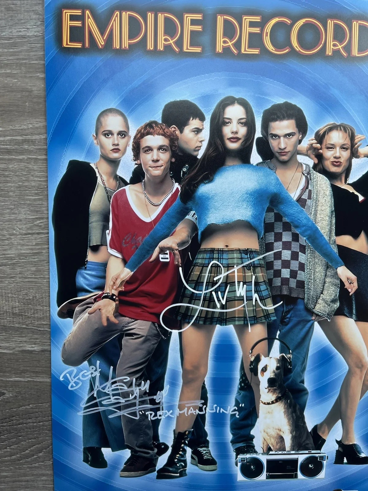 Liv Tyler and Maxwell Caulfield Signed Empire Records 11x17 Photo Beckett COA, изображение 4