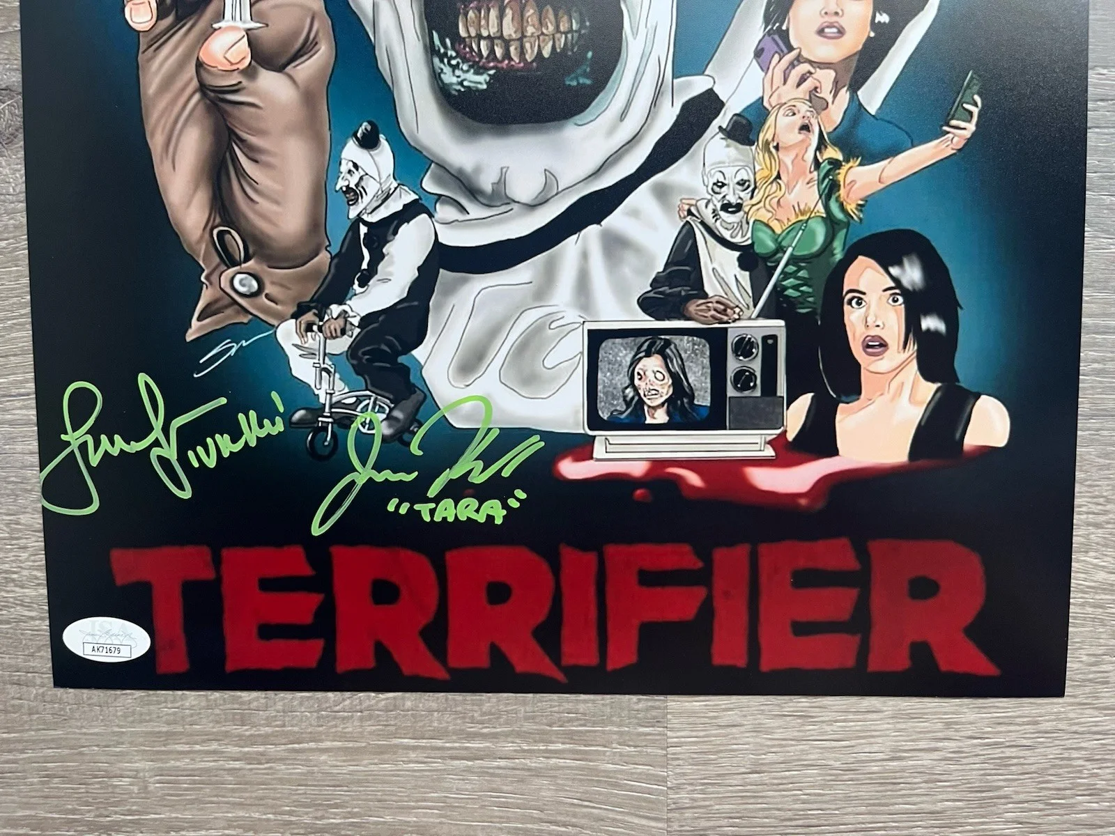 Samantha Scaffidi — Samantha Scaffidi Jenna Kanell Signed Terrifier 11x14 Photo JSA Art The Clown, изображение 3