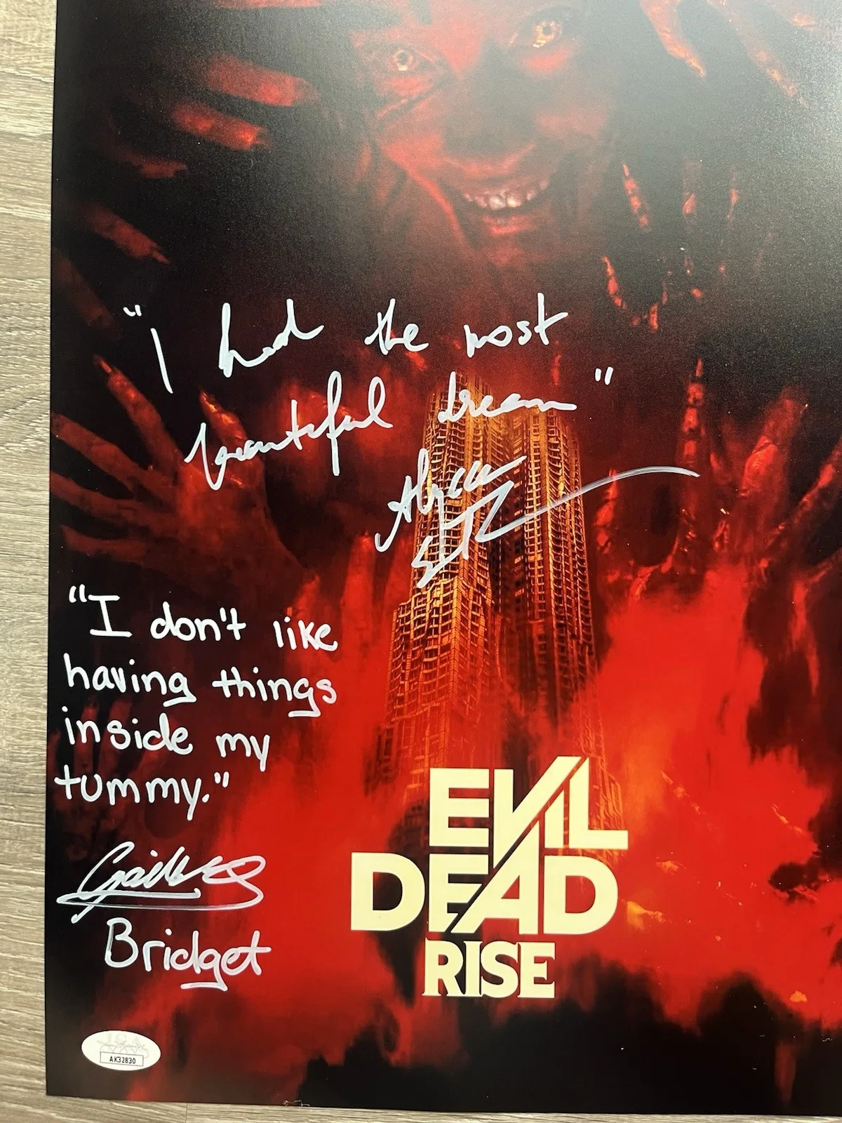 Alyssa Sutherland Gabrielle Echols Signed Evil Dead Rise 11x17 Photo JSA COA, image 4