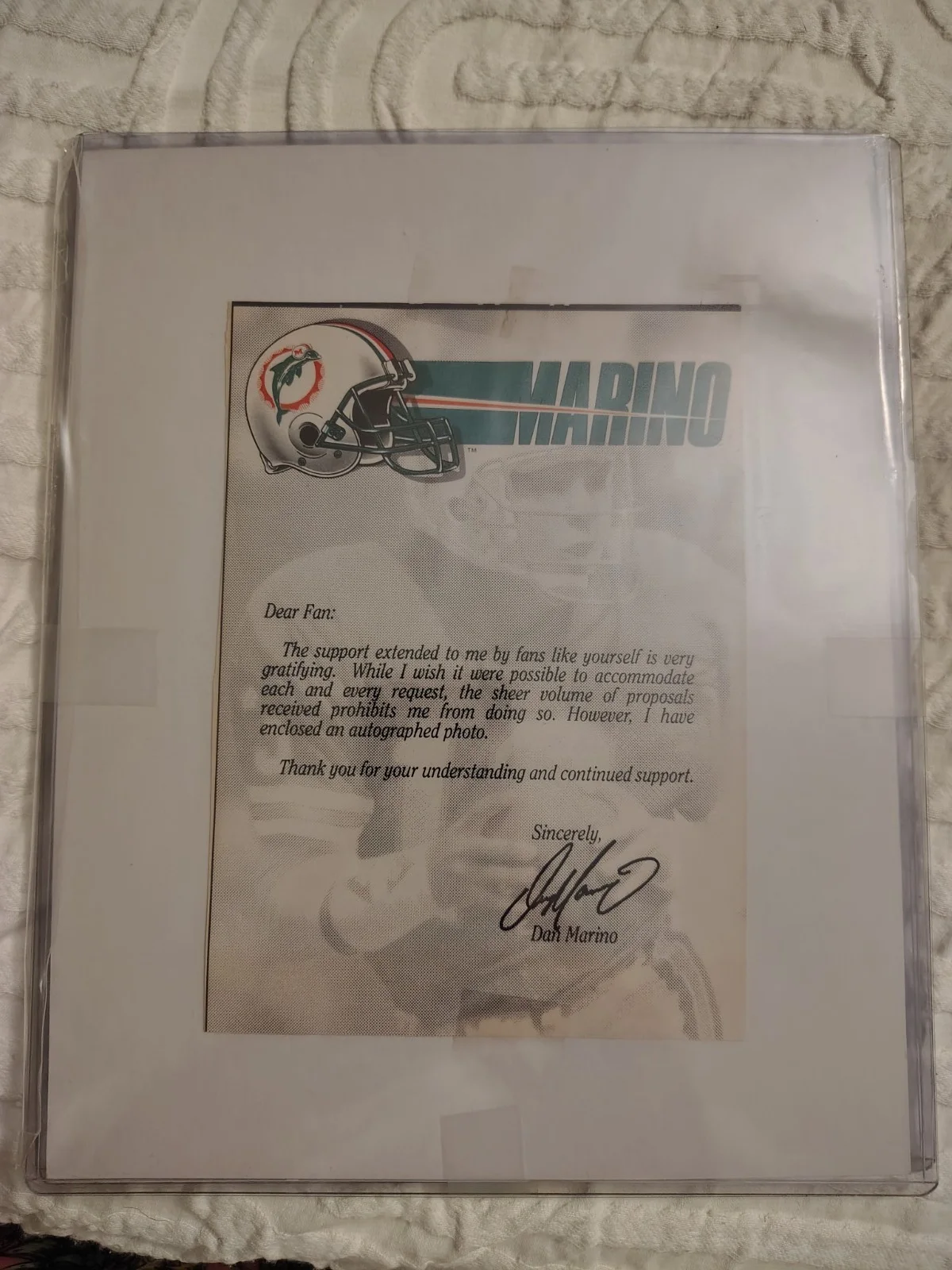 Dan Marino Signed 5x7 Photo, framed with note, image 3