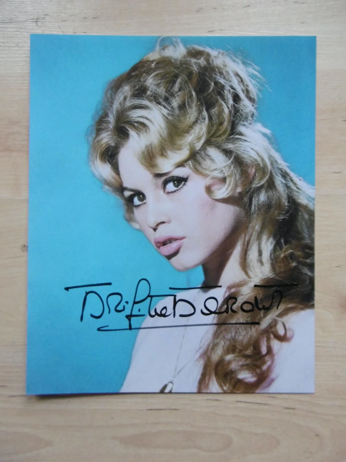 Brigitte Bardot — Brigitte Bardot signed 8x10 inch photo autograph ACOA, image 2